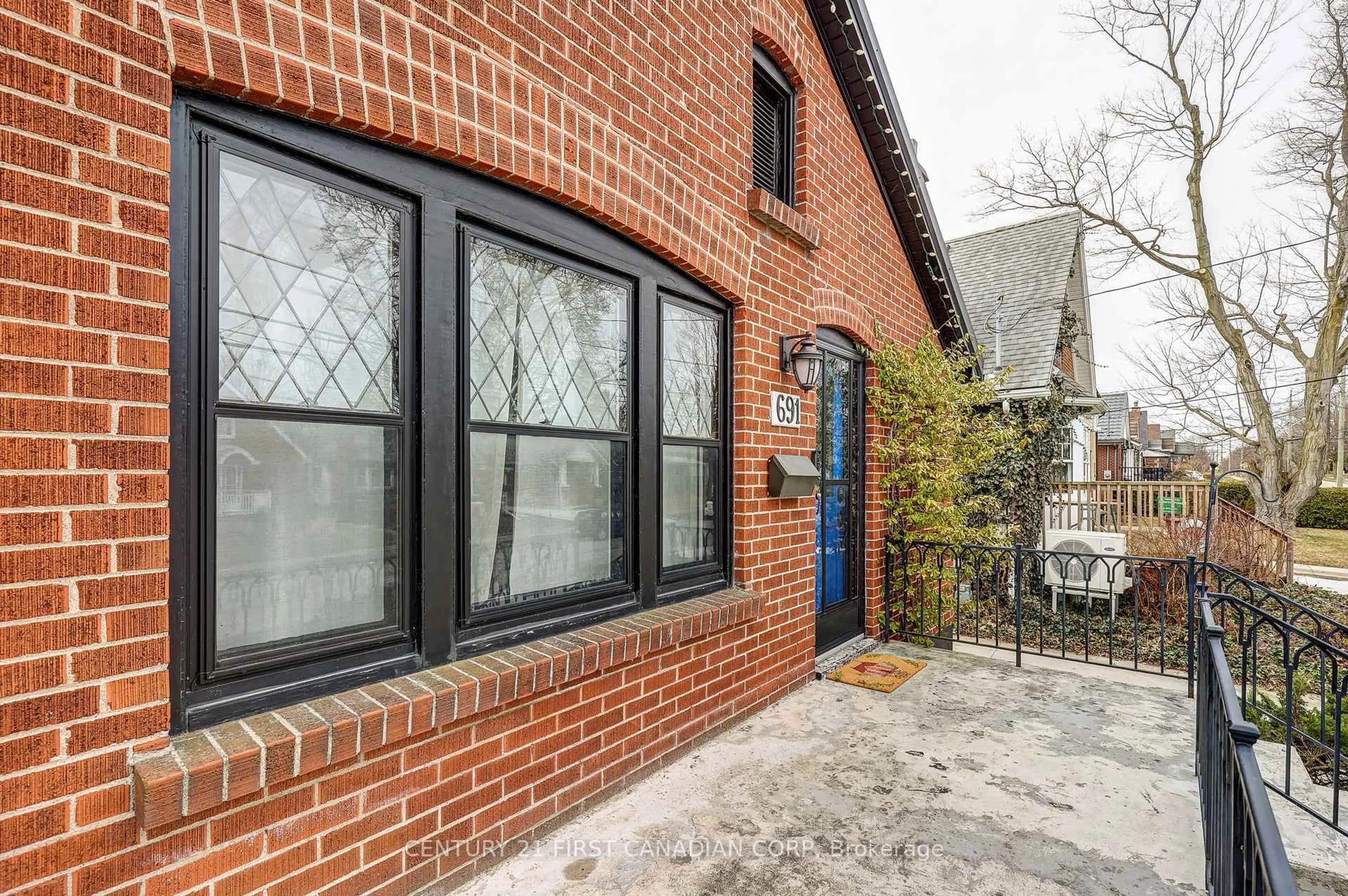 Home with brick exterior material, street for 691 EMERY St, London South Ontario N6C 2G3