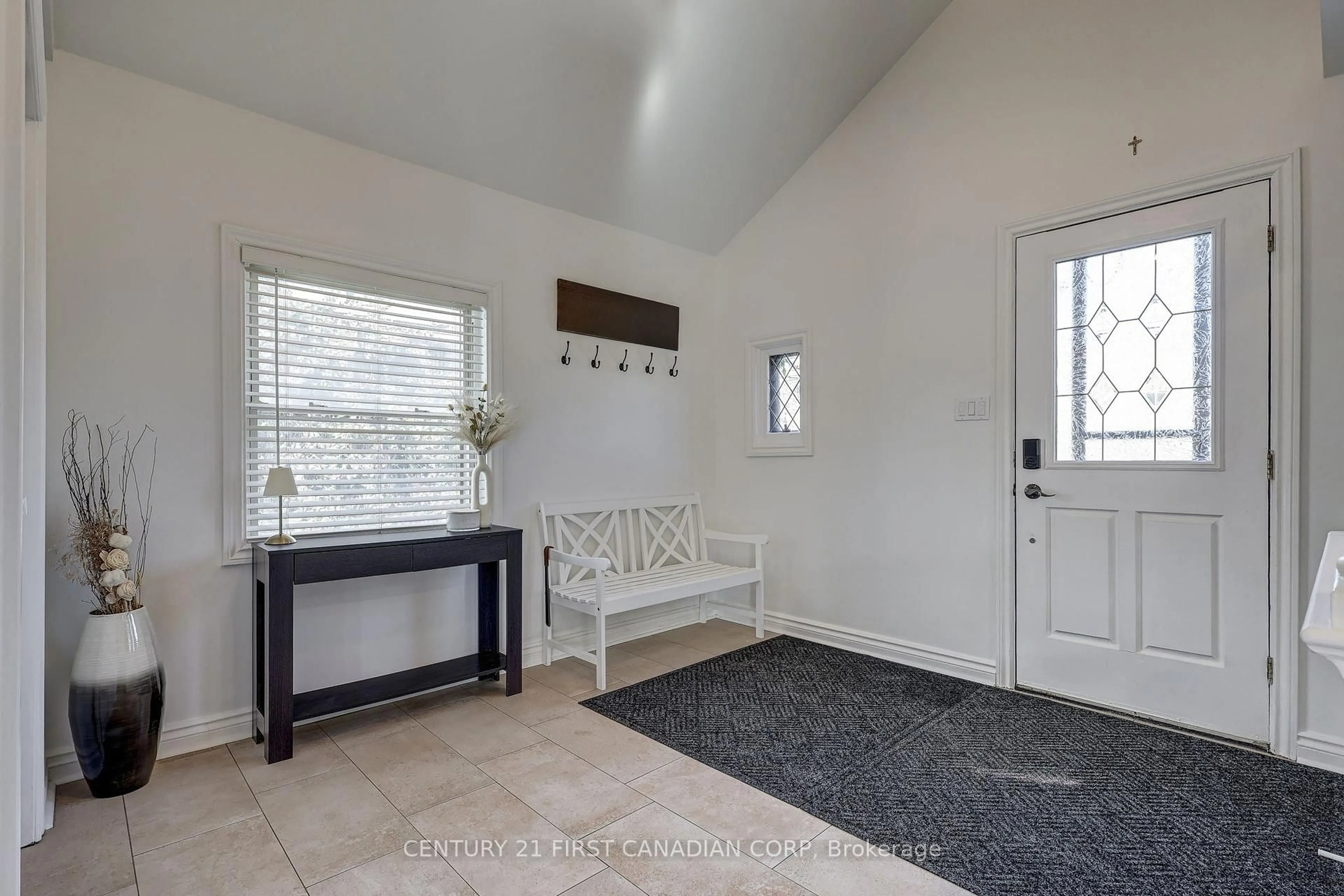 Indoor entryway for 691 EMERY St, London South Ontario N6C 2G3