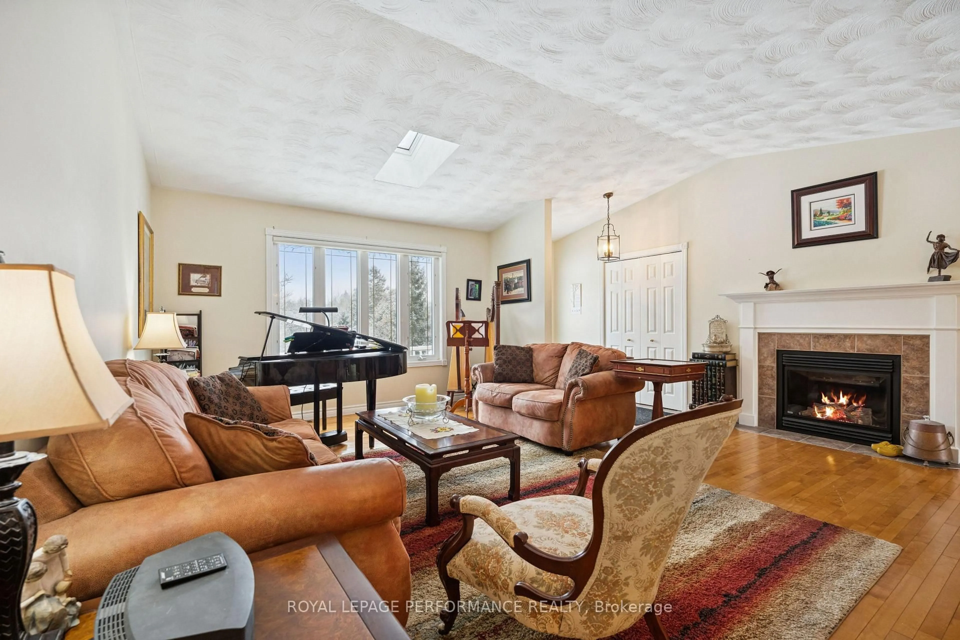 Living room with furniture, unknown for 19644 Marcoux Rd, North Glengarry Ontario K0C 1A0