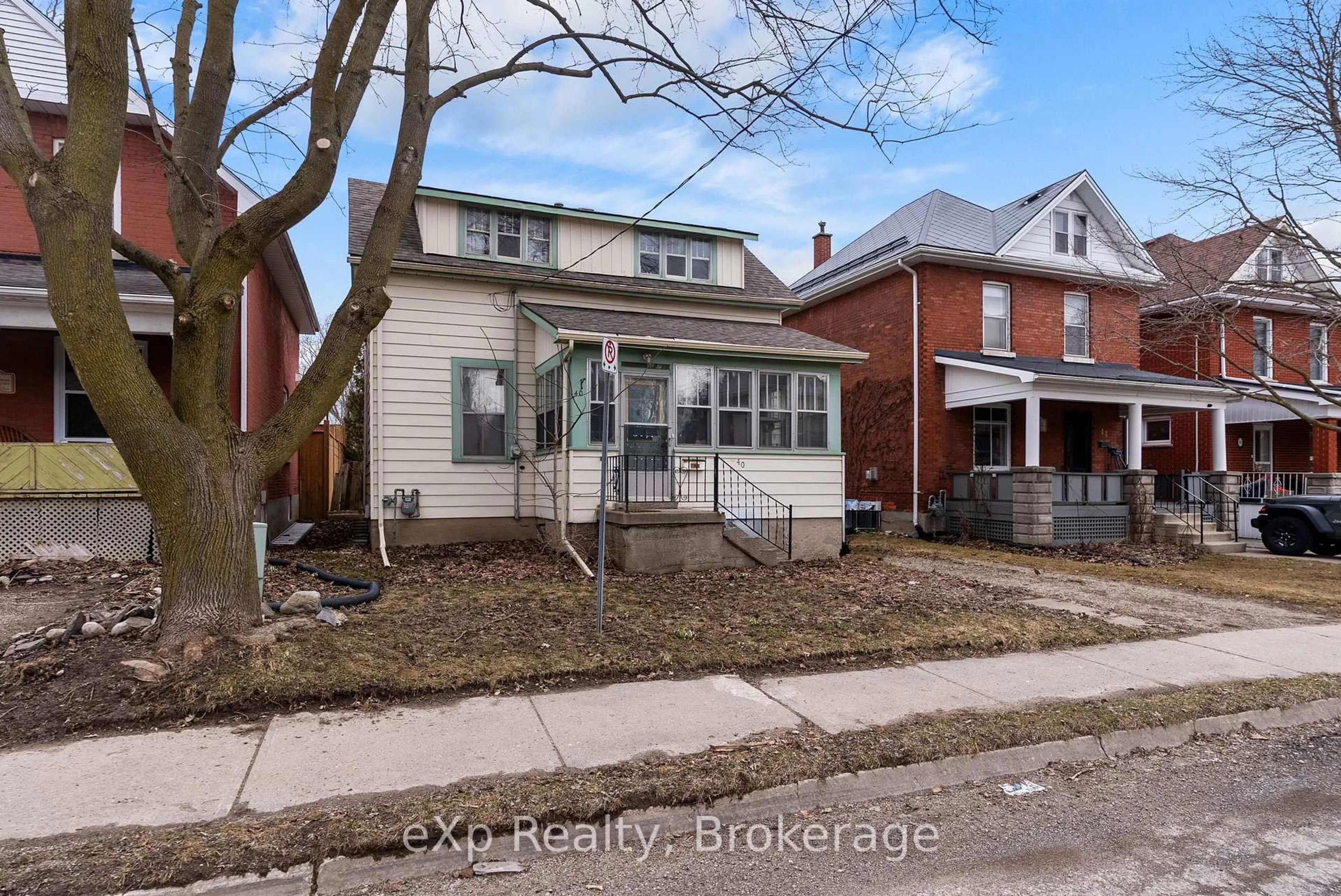 Home with brick exterior material, street for 40 East Gore St, Stratford Ontario N5A 3X5