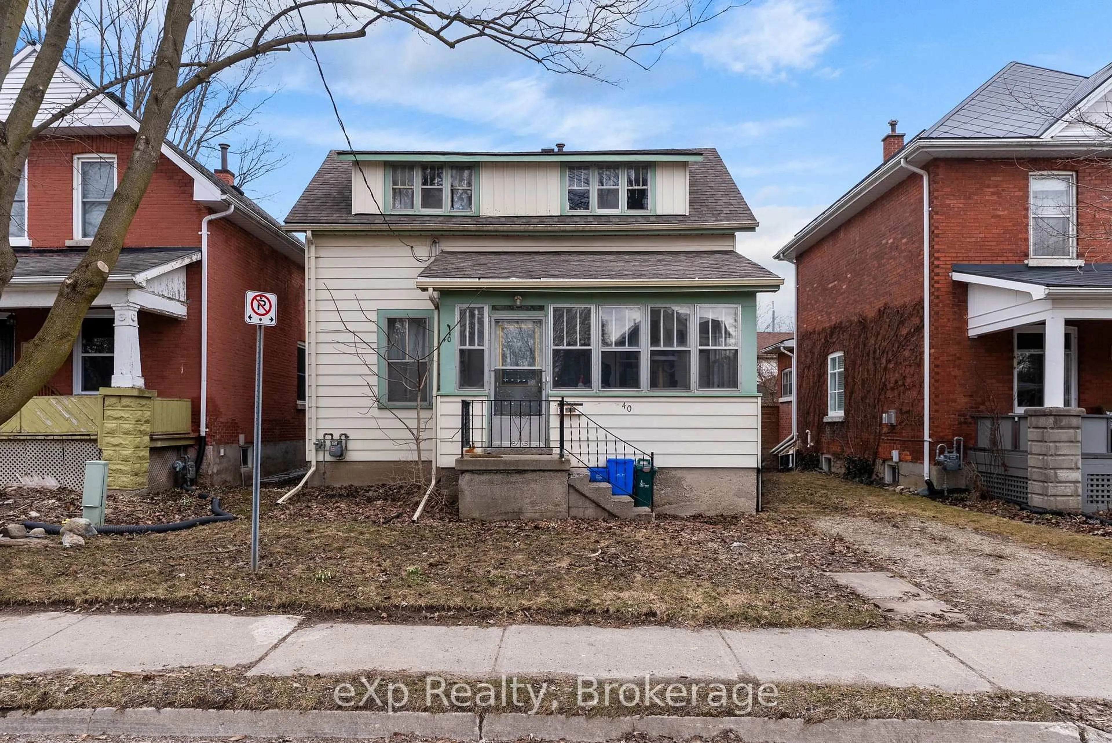 Home with brick exterior material, street for 40 East Gore St, Stratford Ontario N5A 3X5