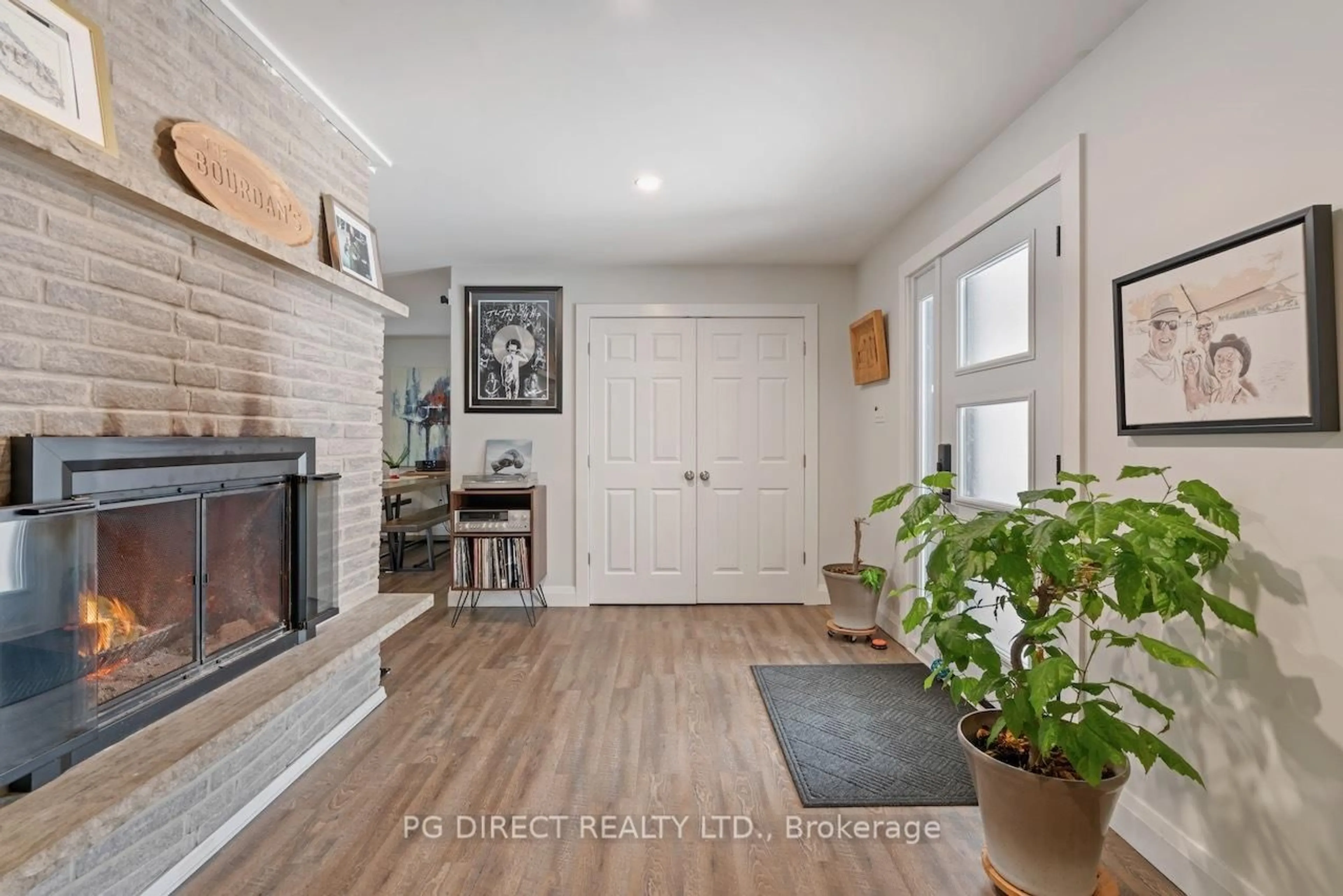 Indoor entryway for 208 Noe Rd, Edwardsburgh/Cardinal Ontario K0E 1T1