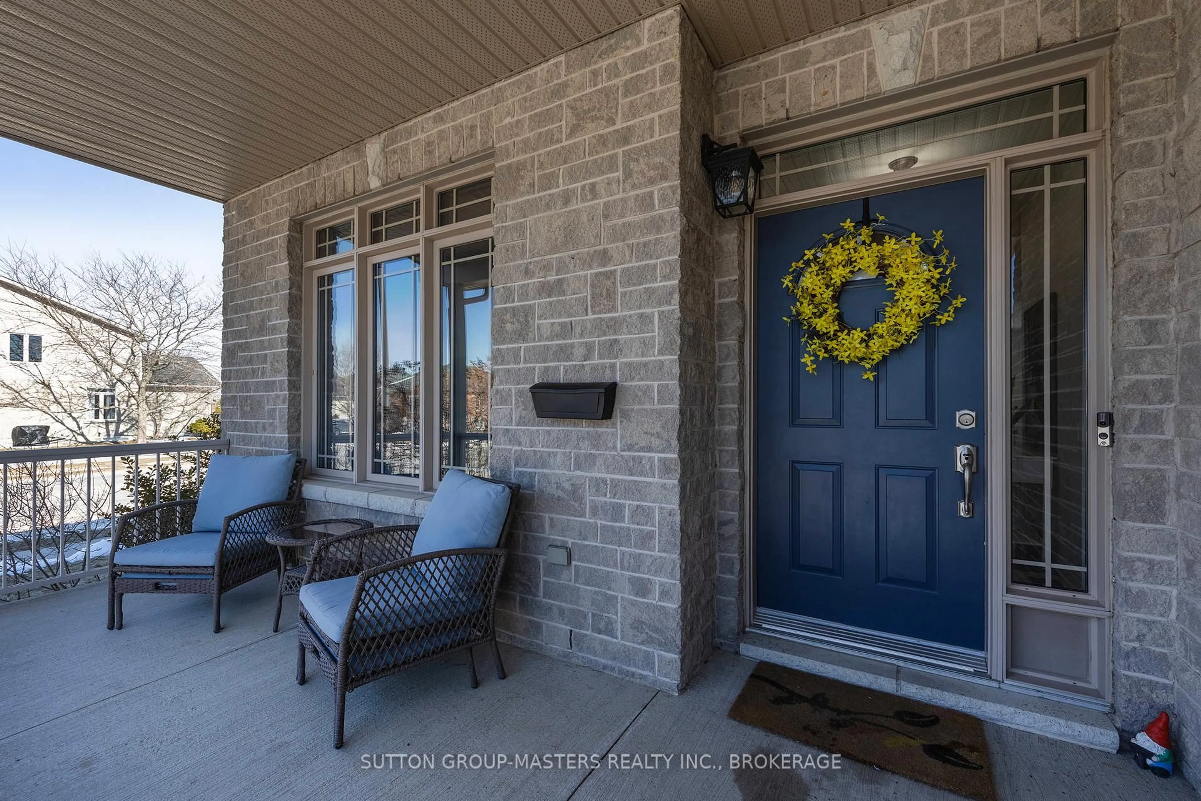 Indoor entryway for 530 Nora Crt, Kingston Ontario K7K 7L9