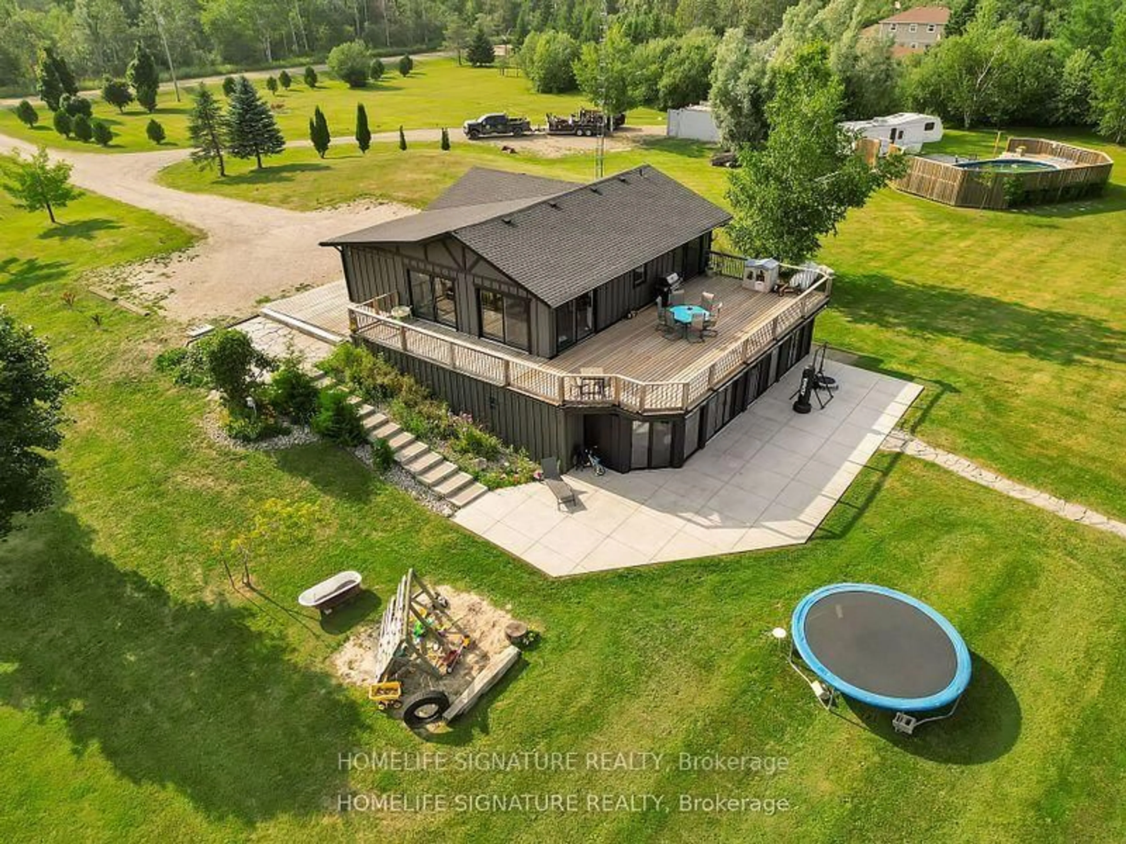 A pic from outside/outdoor area/front of a property/back of a property/a pic from drone, water/lake/river/ocean view for 375721 6th Line, Amaranth Ontario L0N 1S5