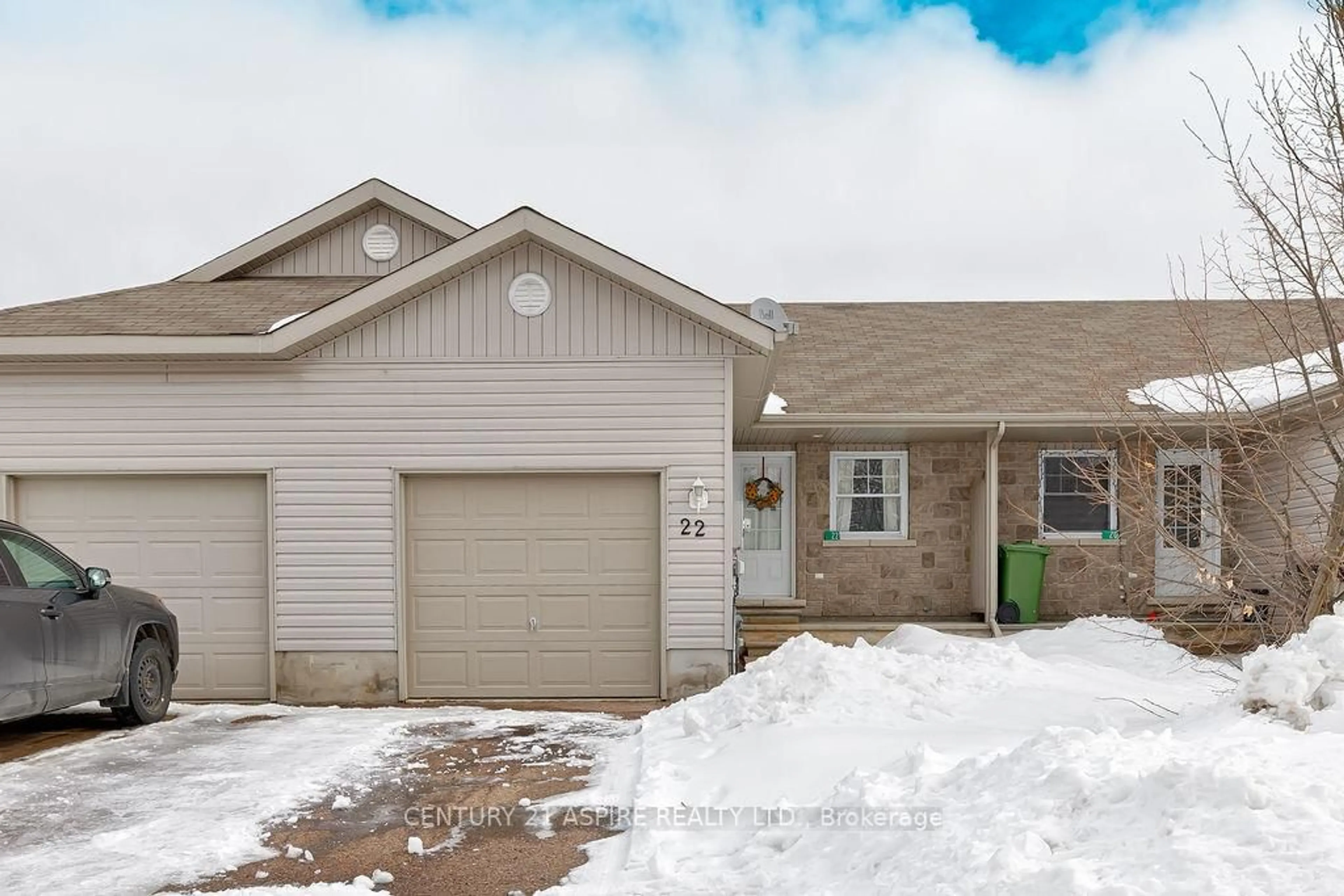 Unknown for 22 Wilson Ave, Petawawa Ontario K8H 3P5