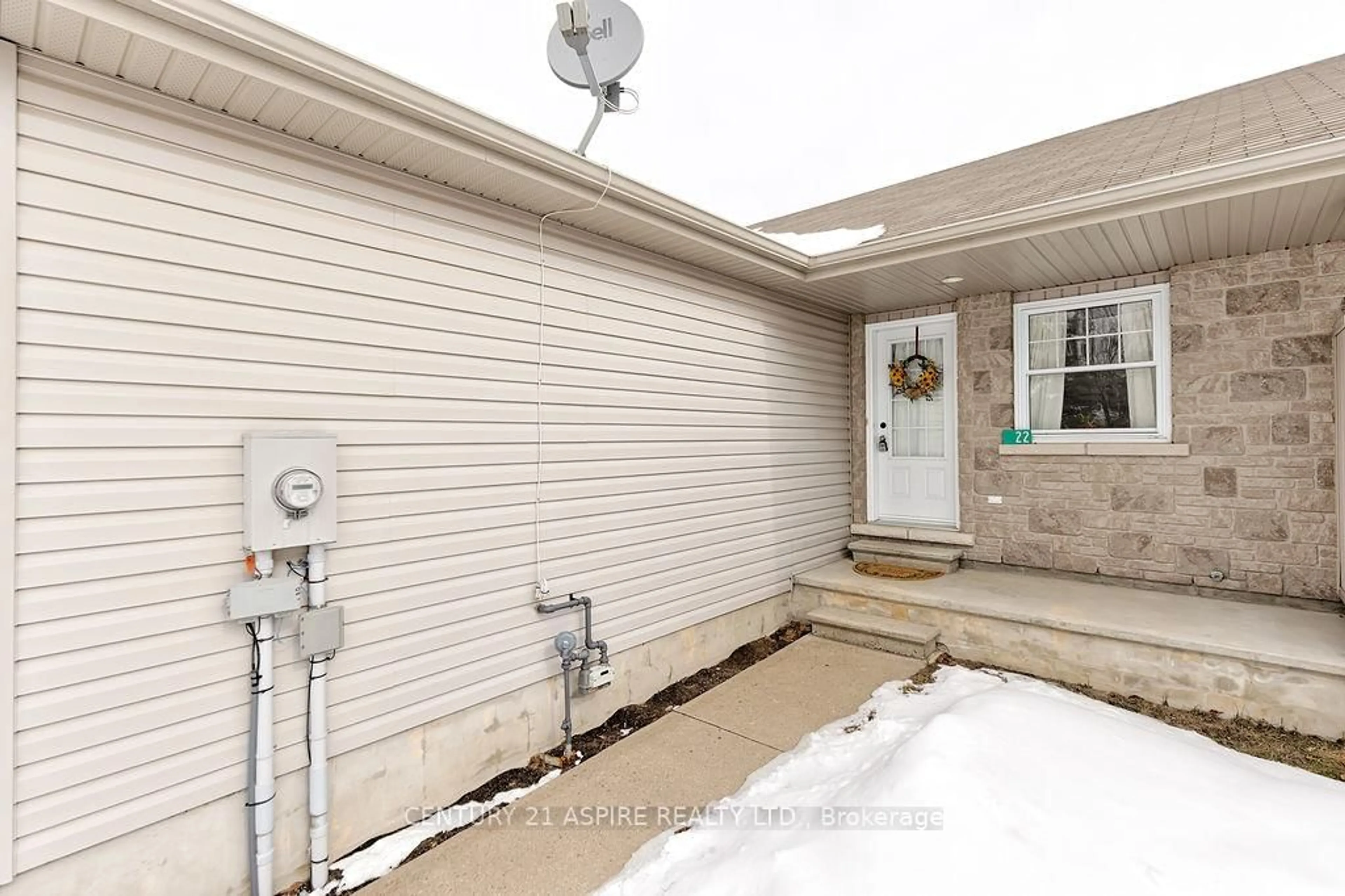 Unknown for 22 Wilson Ave, Petawawa Ontario K8H 3P5