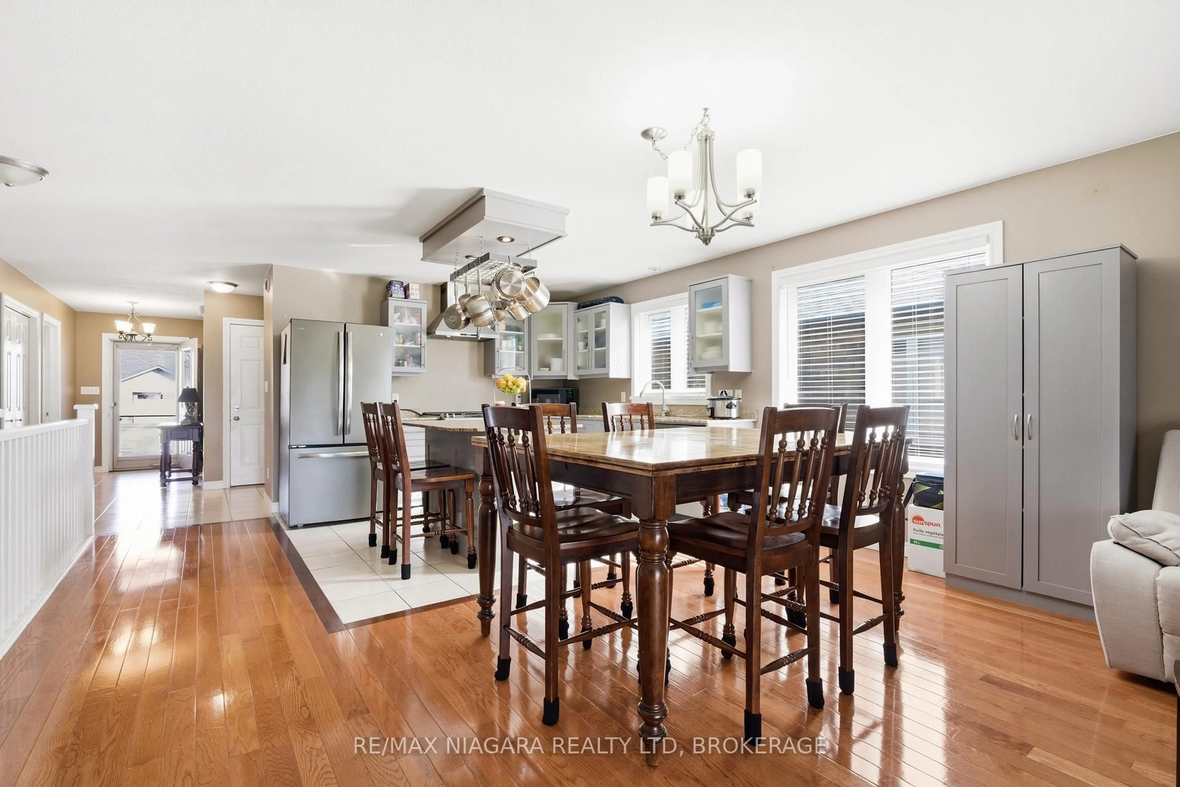 Open concept kitchen, unknown for 105 Milton Seiler Cres, Minto Ontario N0G 2P0