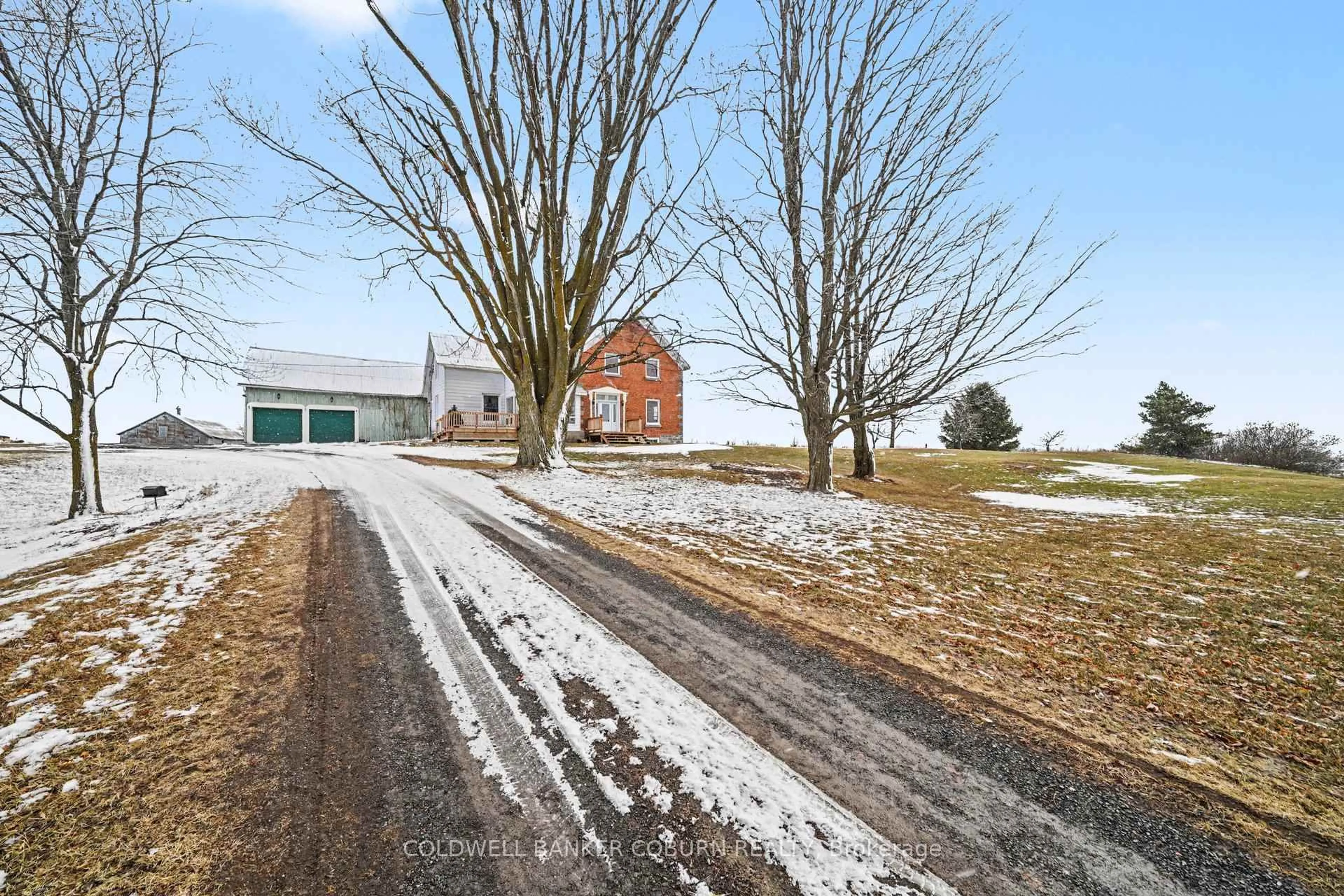 A pic from outside/outdoor area/front of a property/back of a property/a pic from drone, street for 2327 31 Highway, North Dundas Ontario K0C 2K0