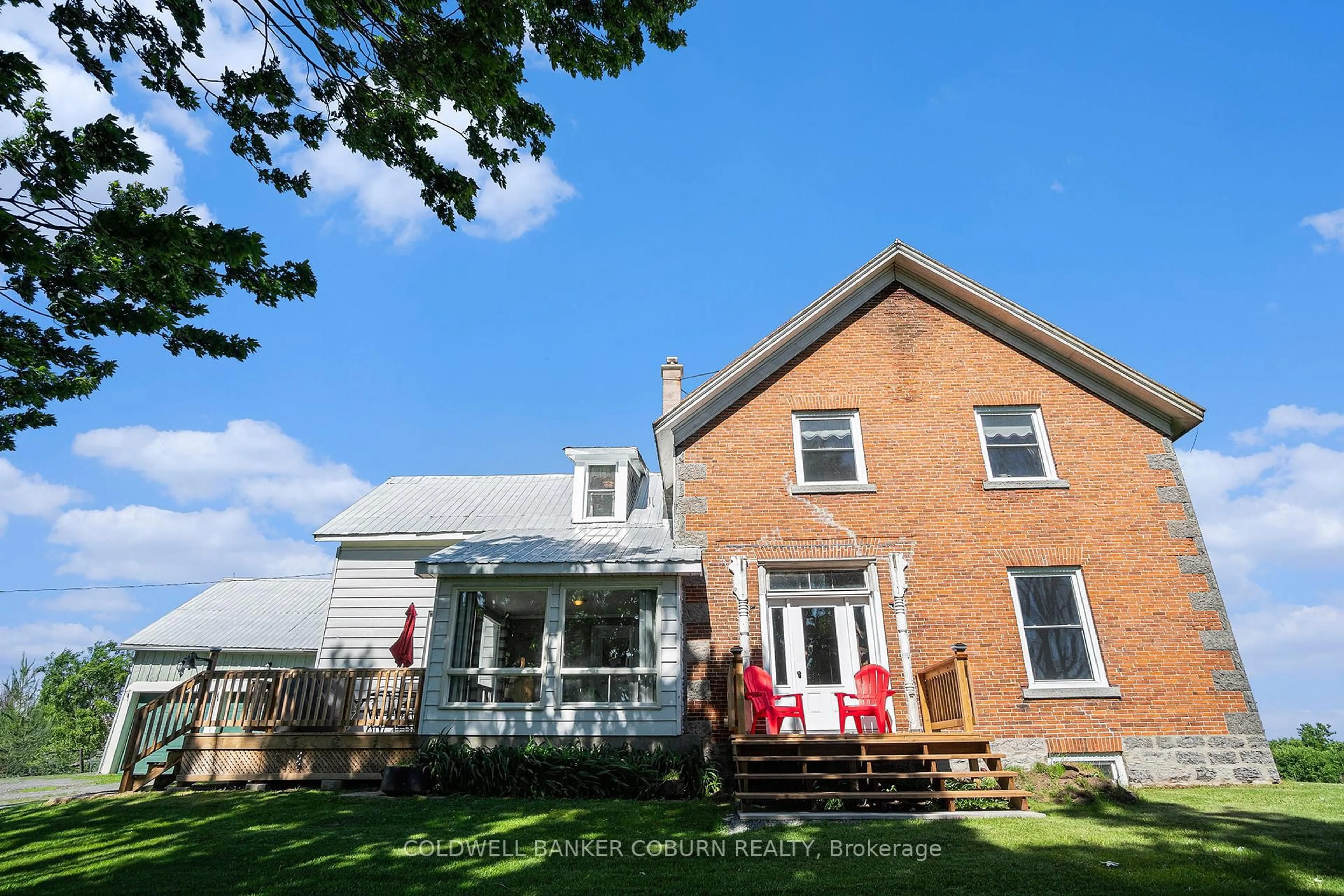 A pic from outside/outdoor area/front of a property/back of a property/a pic from drone, building for 2327 31 Highway, North Dundas Ontario K0C 2K0