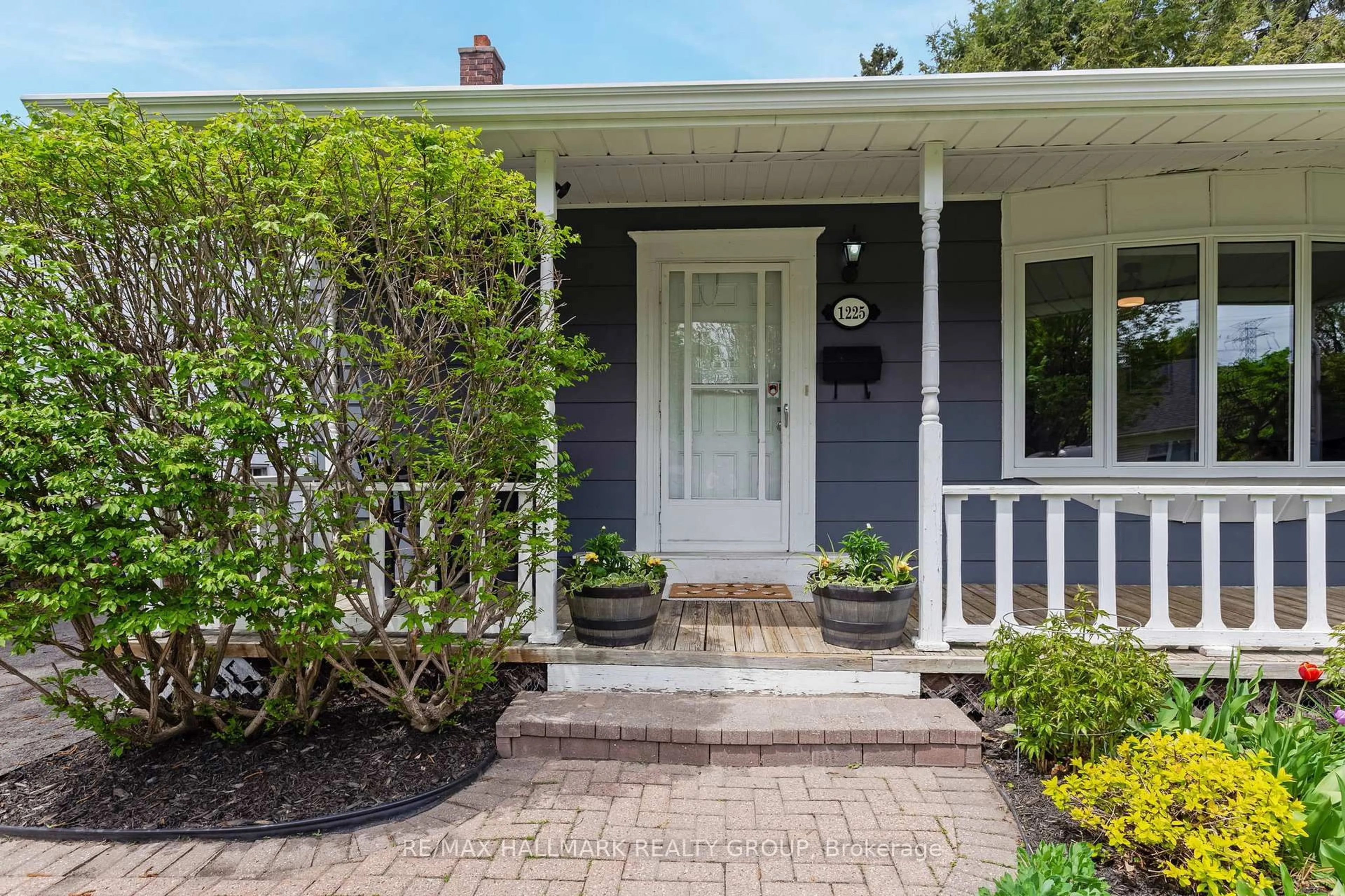 Unknown for 1225 Foxbar Ave, Ottawa Ontario K1V 6V4