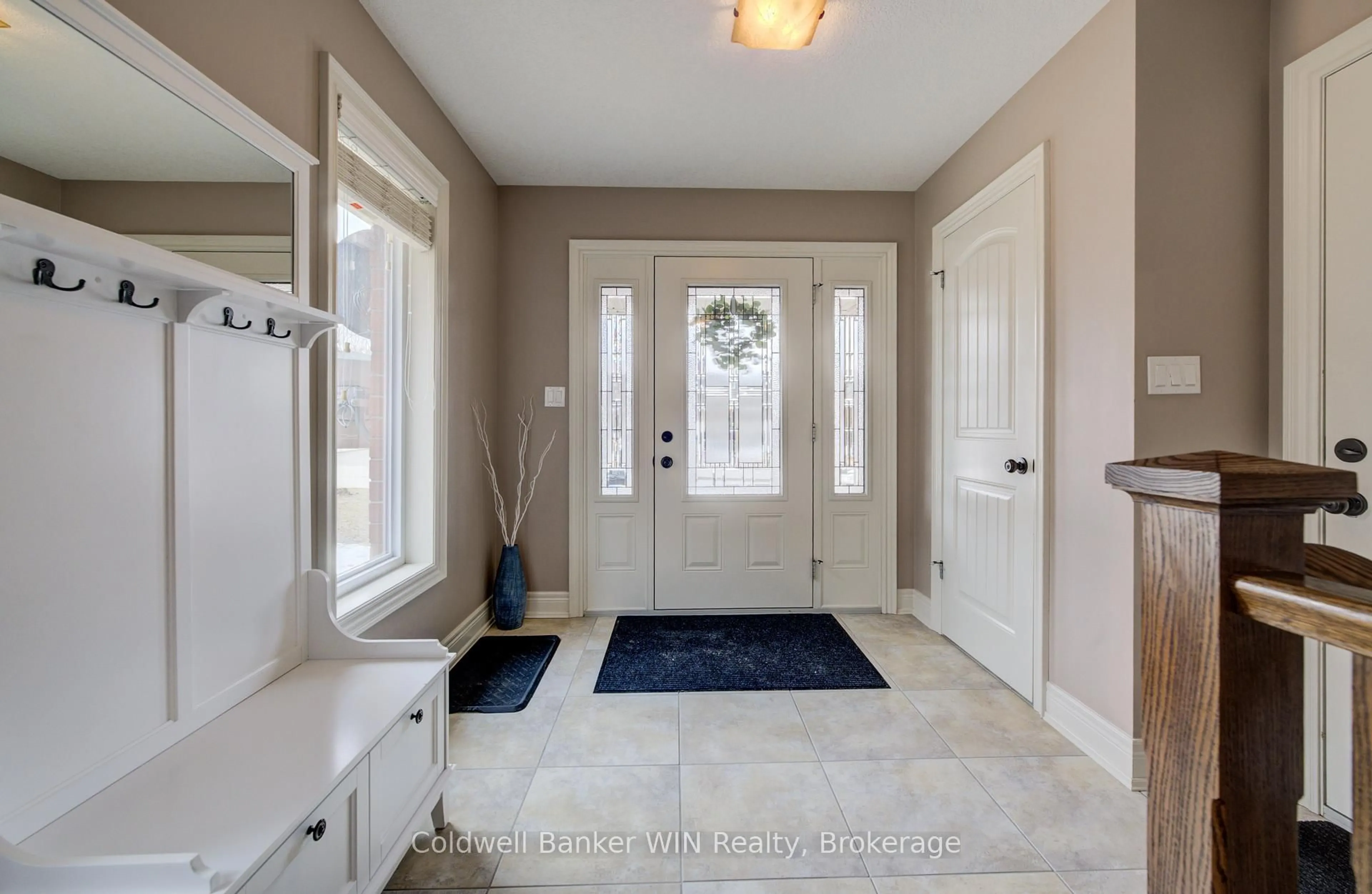 Indoor entryway for 108 Ruby's Cres, Wellington North Ontario N0G 2L2