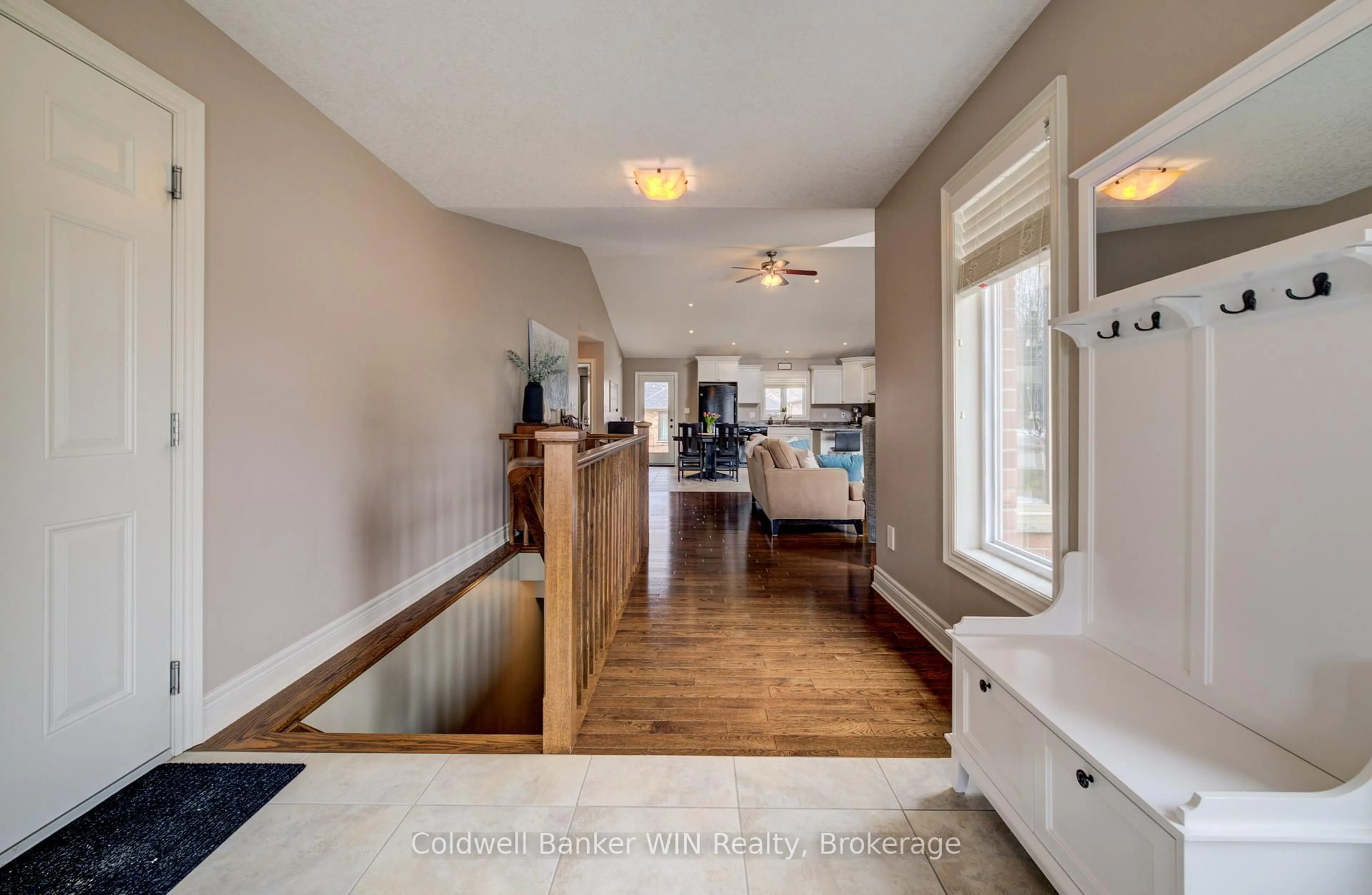 Indoor entryway for 108 Ruby's Cres, Wellington North Ontario N0G 2L2