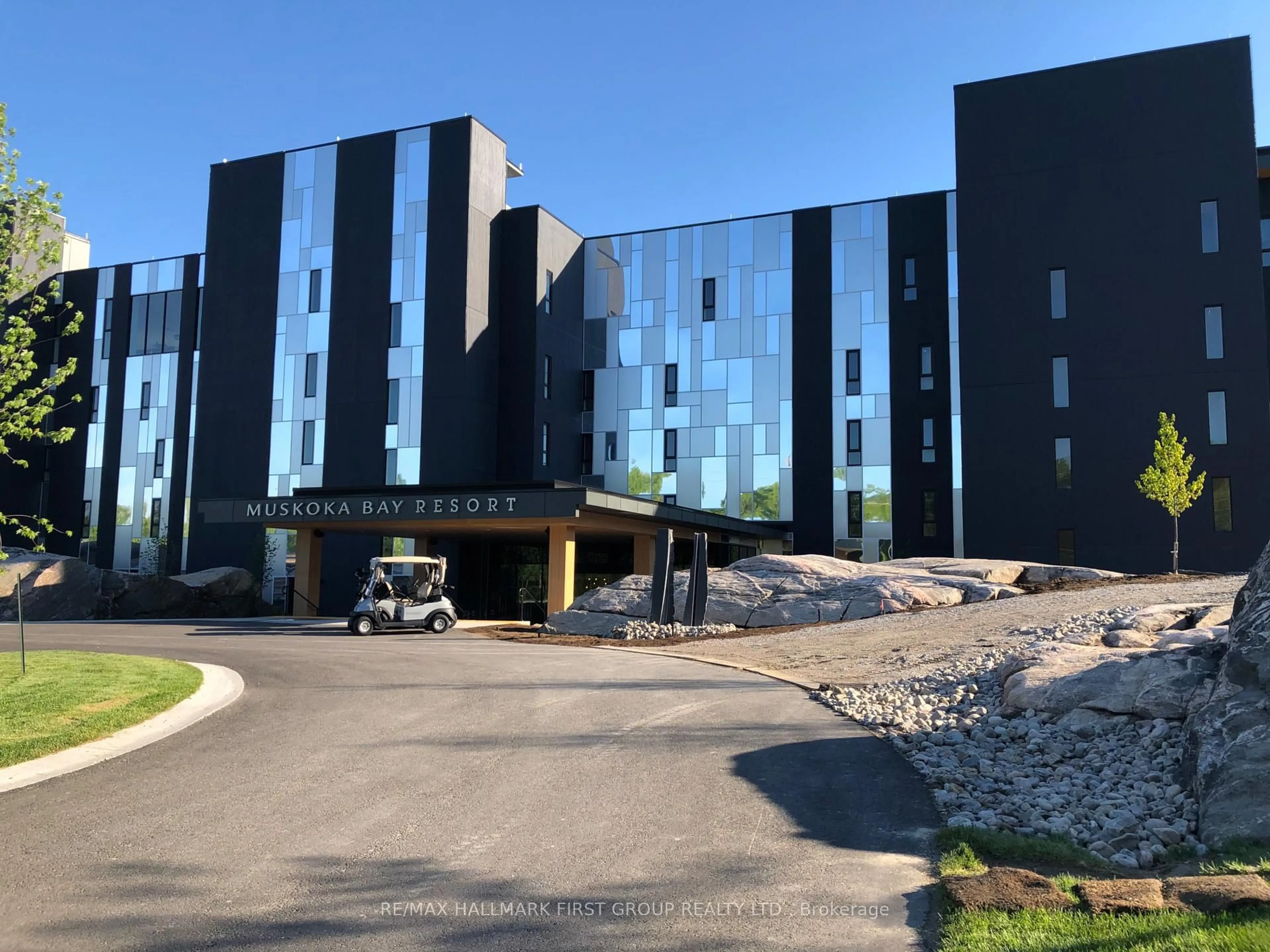 Unknown for 120 Carrick Tr #104, Gravenhurst Ontario P1P 0A2