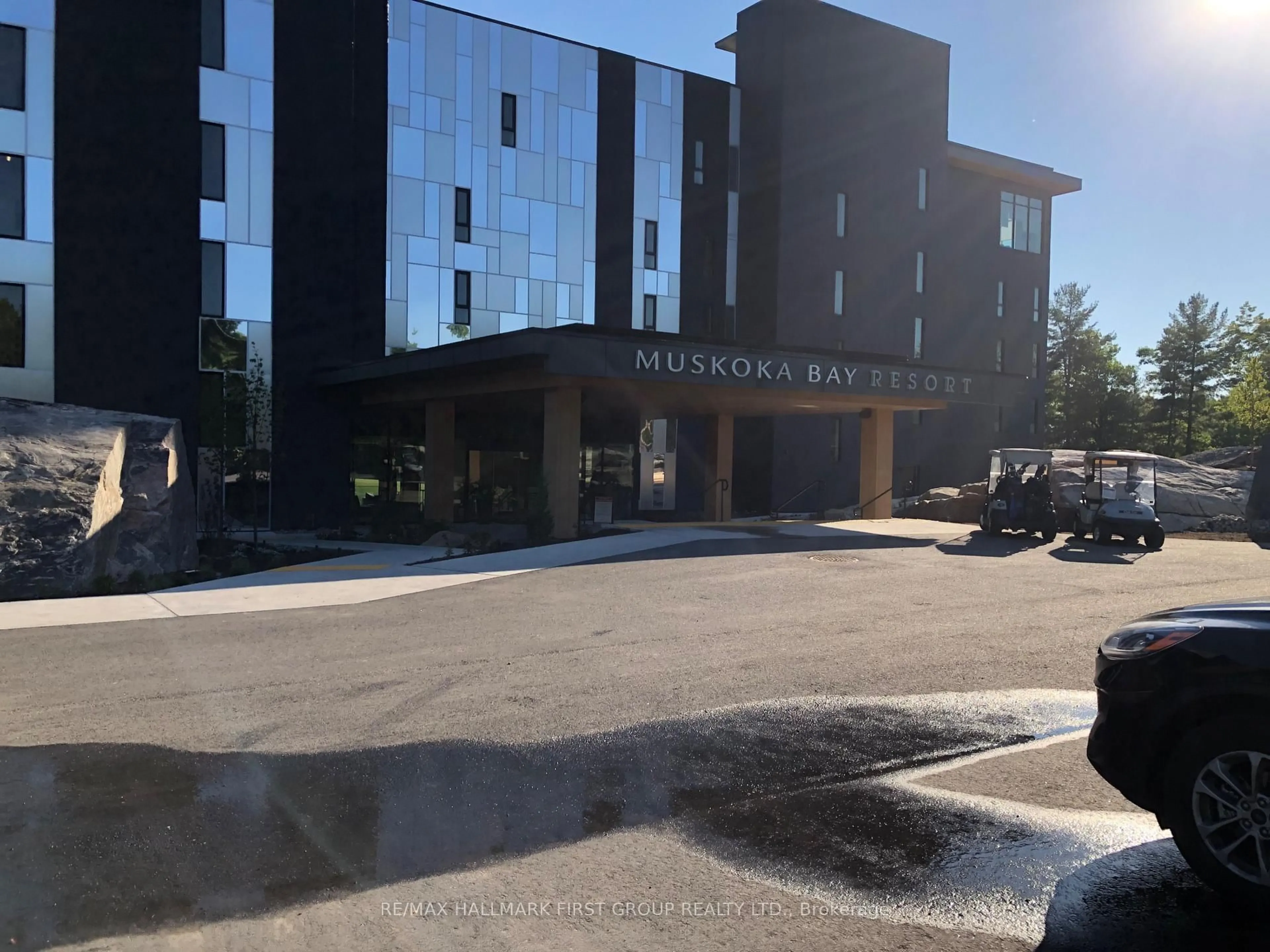 Unknown for 120 Carrick Tr #104, Gravenhurst Ontario P1P 0A2