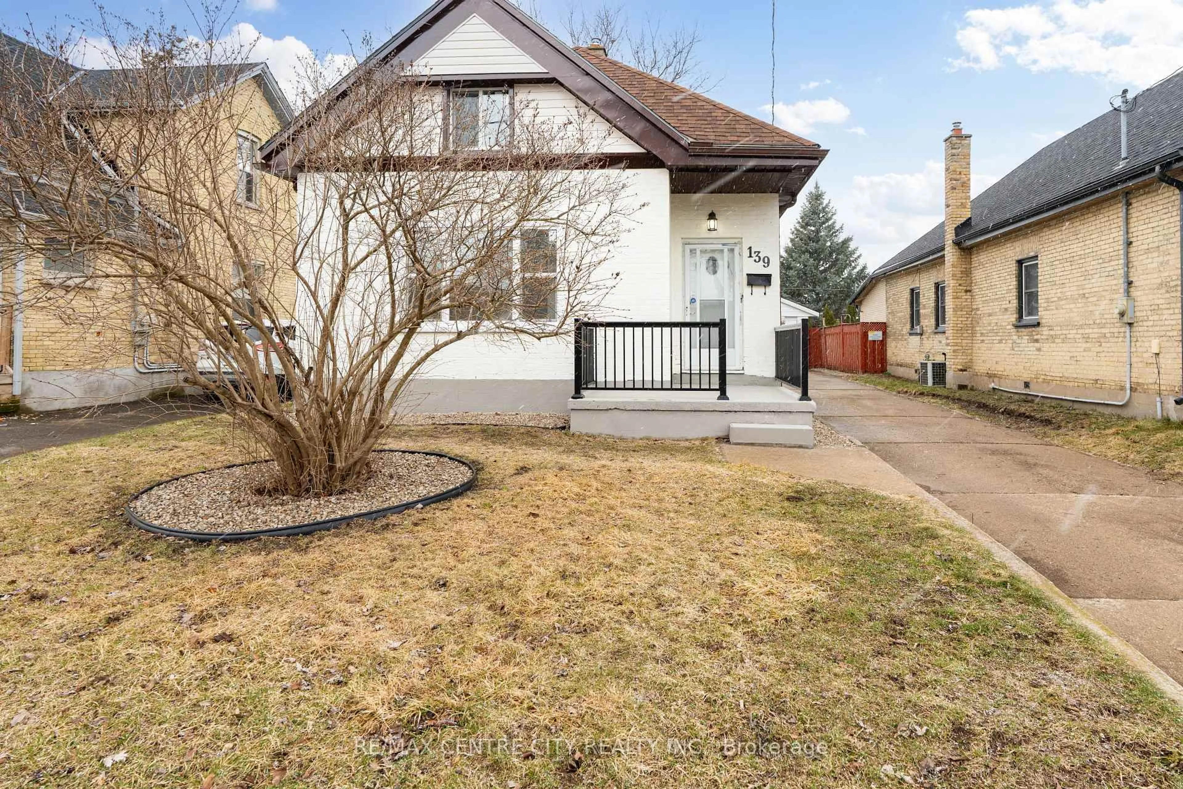 Unknown for 139 Mamelon St, London East Ontario N5Z 1Y2