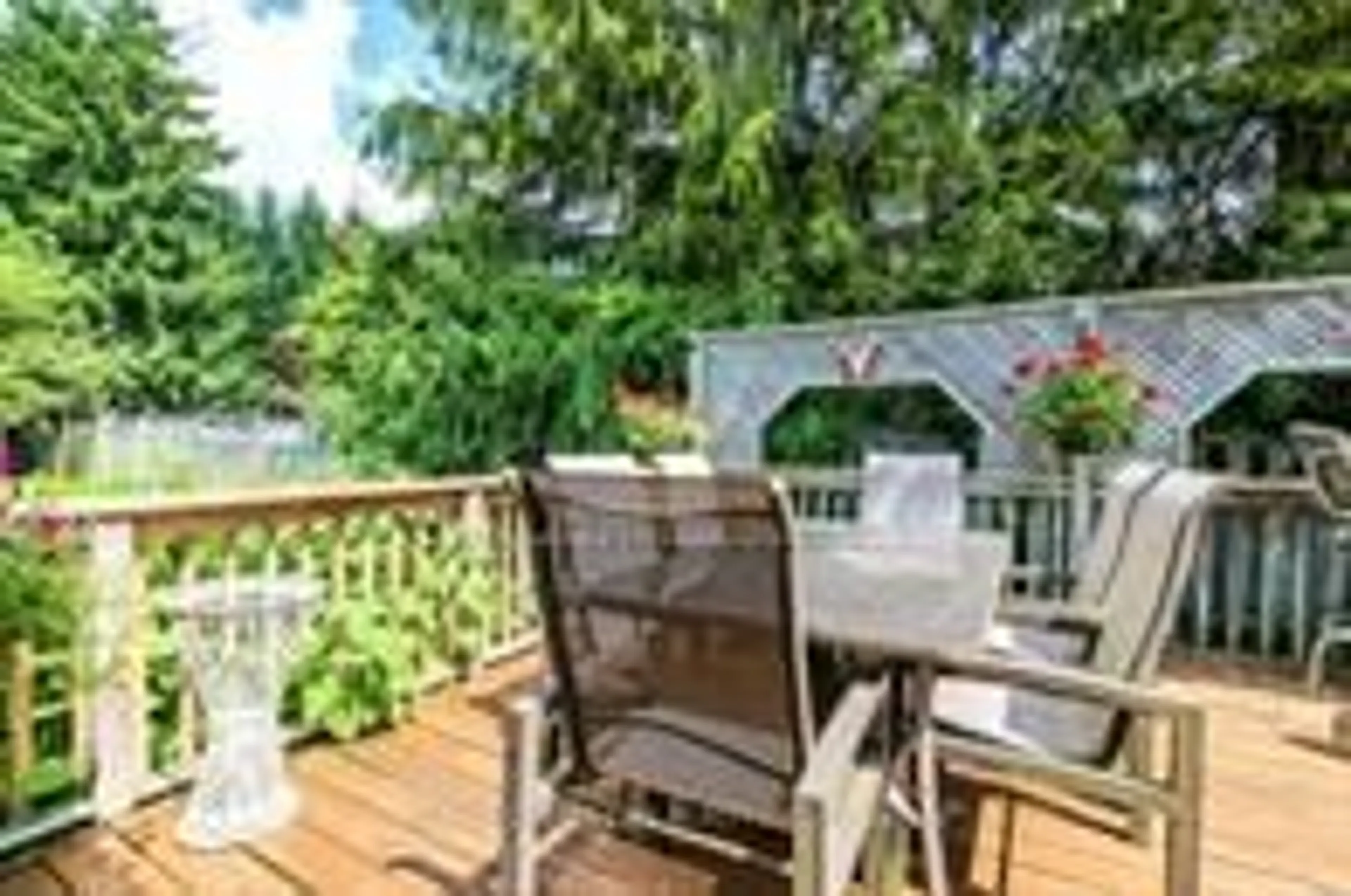 Patio, unknown for 1200 Riverside Dr #27, London North Ontario N6H 5C6
