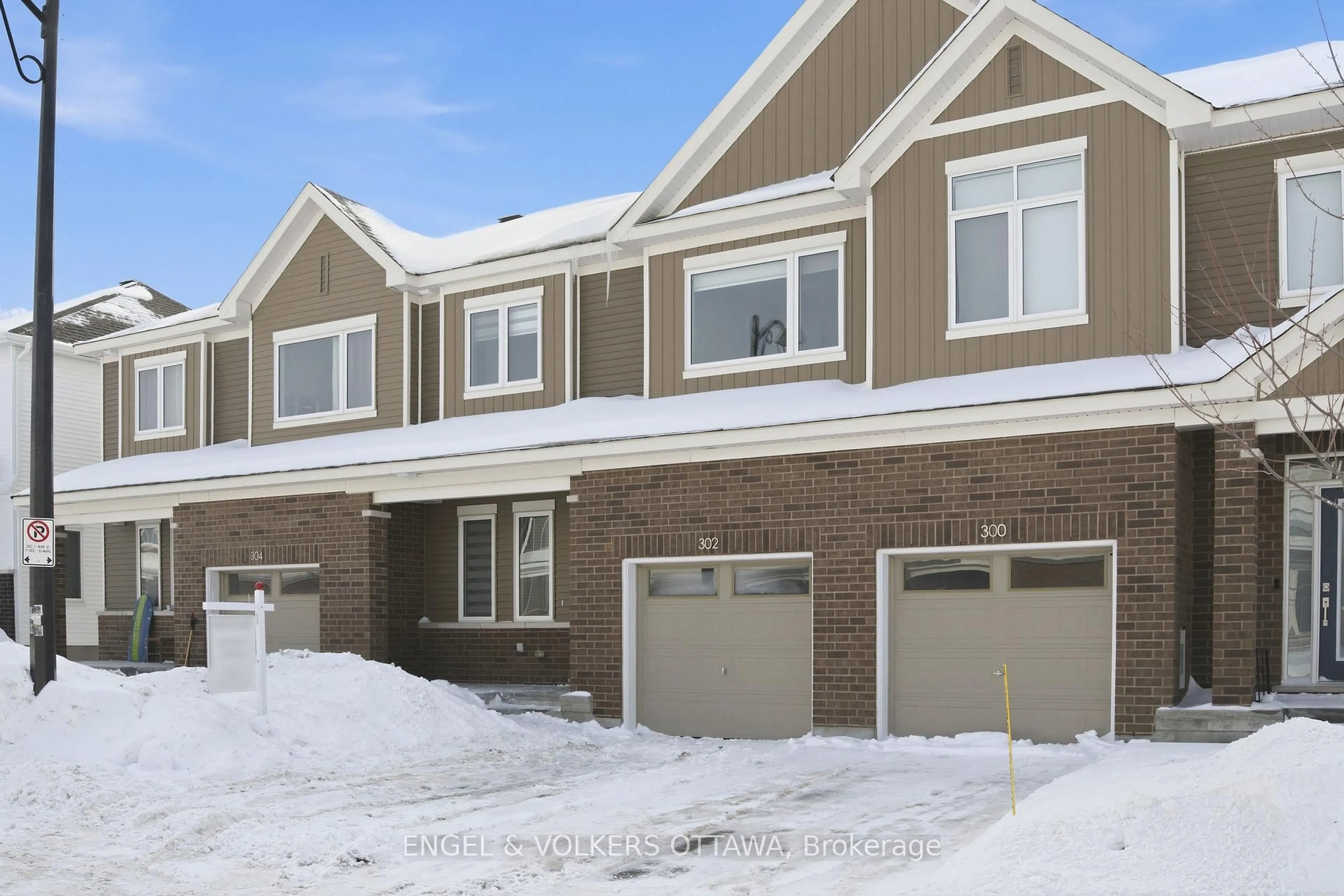 Unknown for 302 Canadensis Lane, Ottawa Ontario K2J 6X8