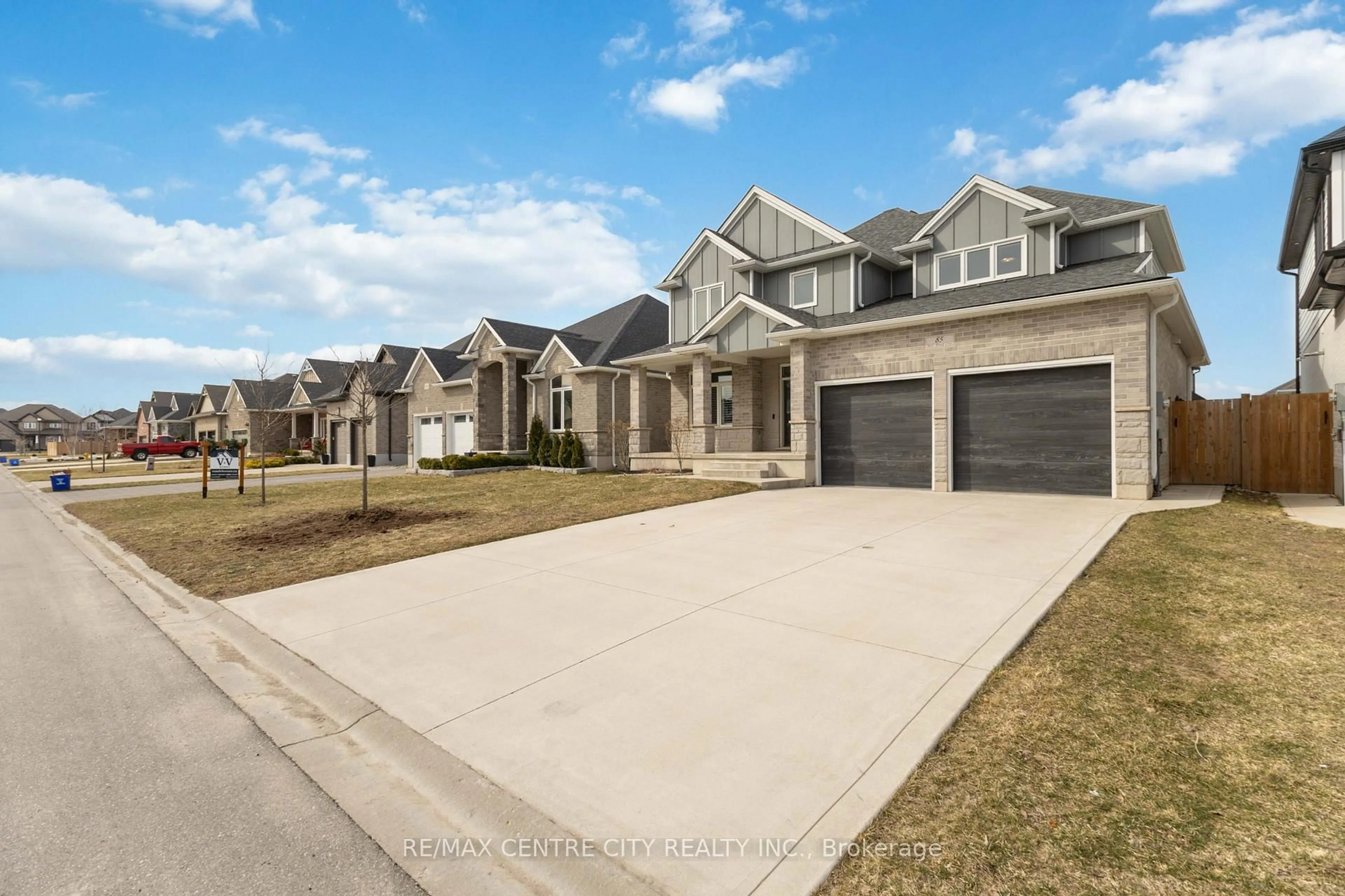 Unknown for 85 Mill Pond Cres, Thames Centre Ontario N0L 1G2