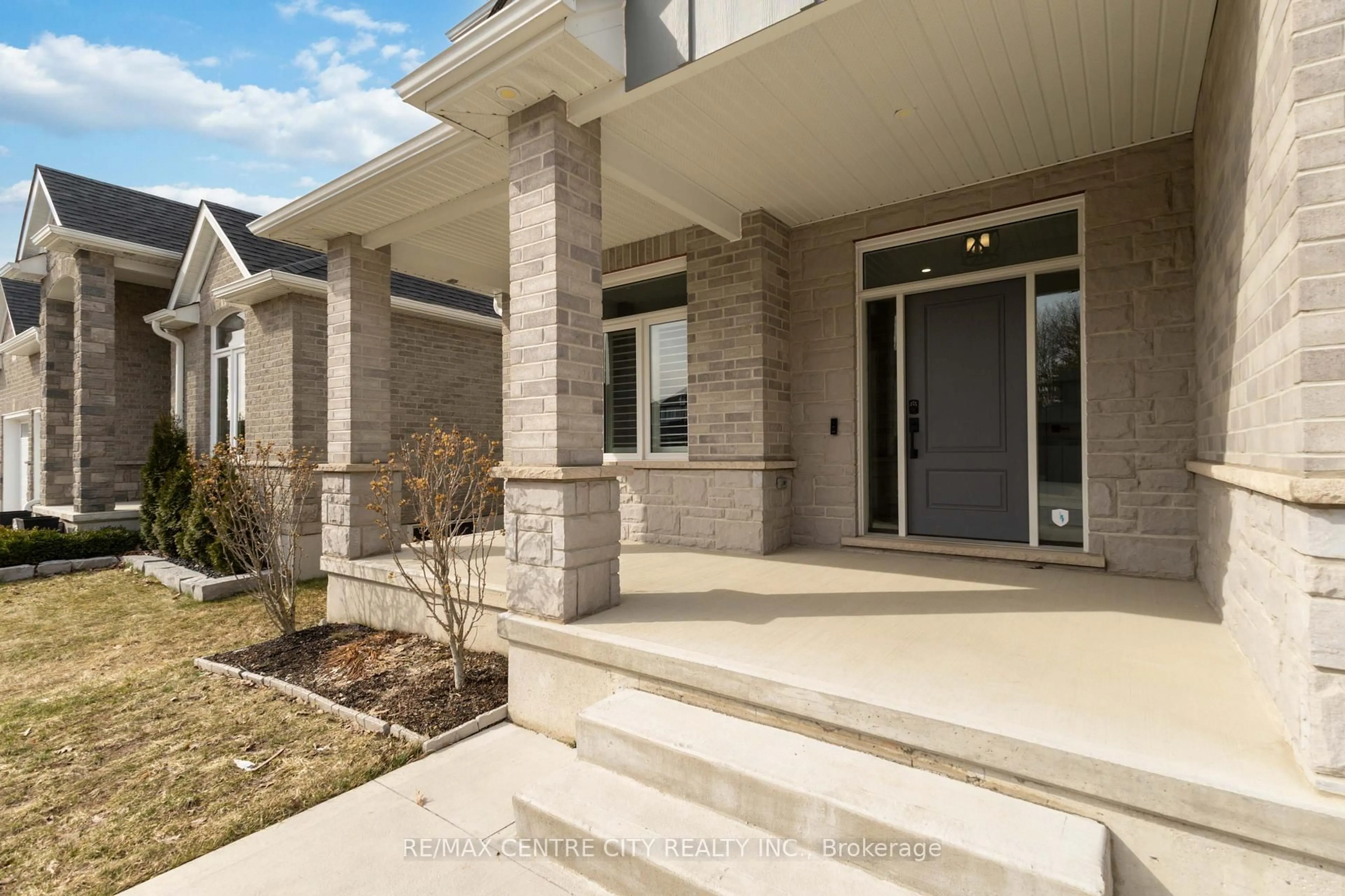 Unknown for 85 Mill Pond Cres, Thames Centre Ontario N0L 1G2