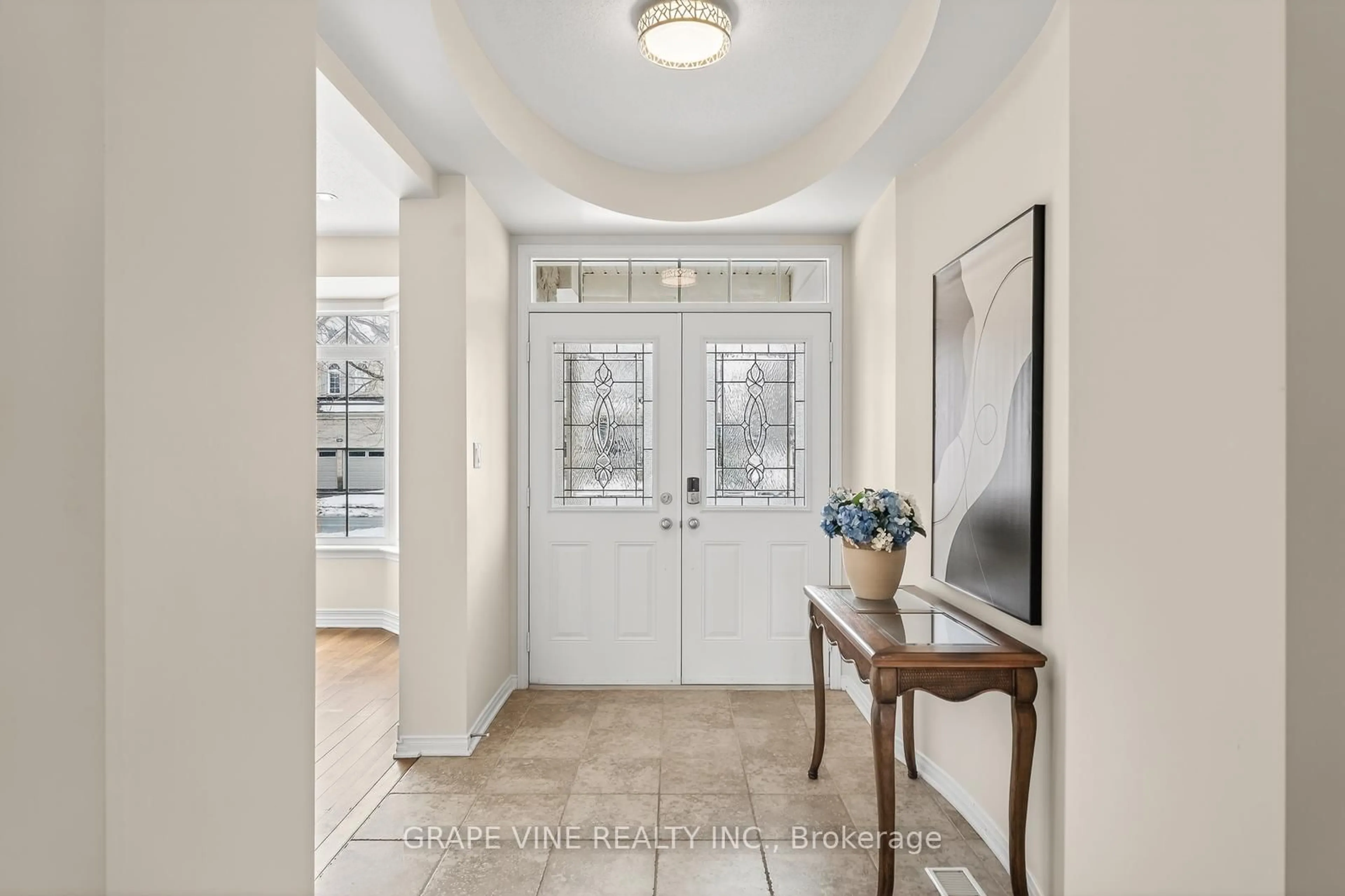 Indoor entryway for 788 Kilbirnie Dr, Ottawa Ontario K2J 0M4