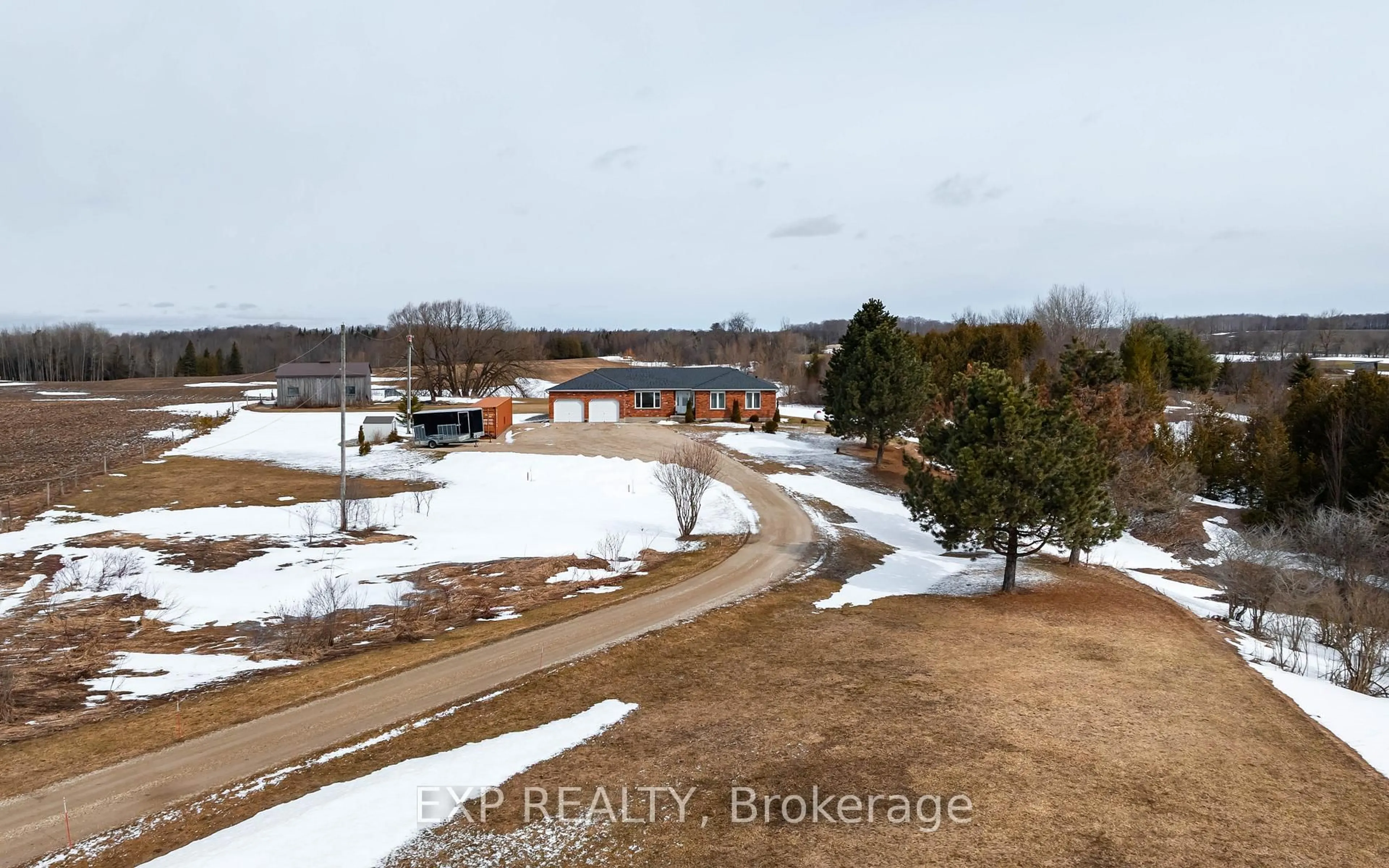 A pic from outside/outdoor area/front of a property/back of a property/a pic from drone, unknown for 43695 Southgate Road 4 Rd, Southgate Ontario N0G 2L0