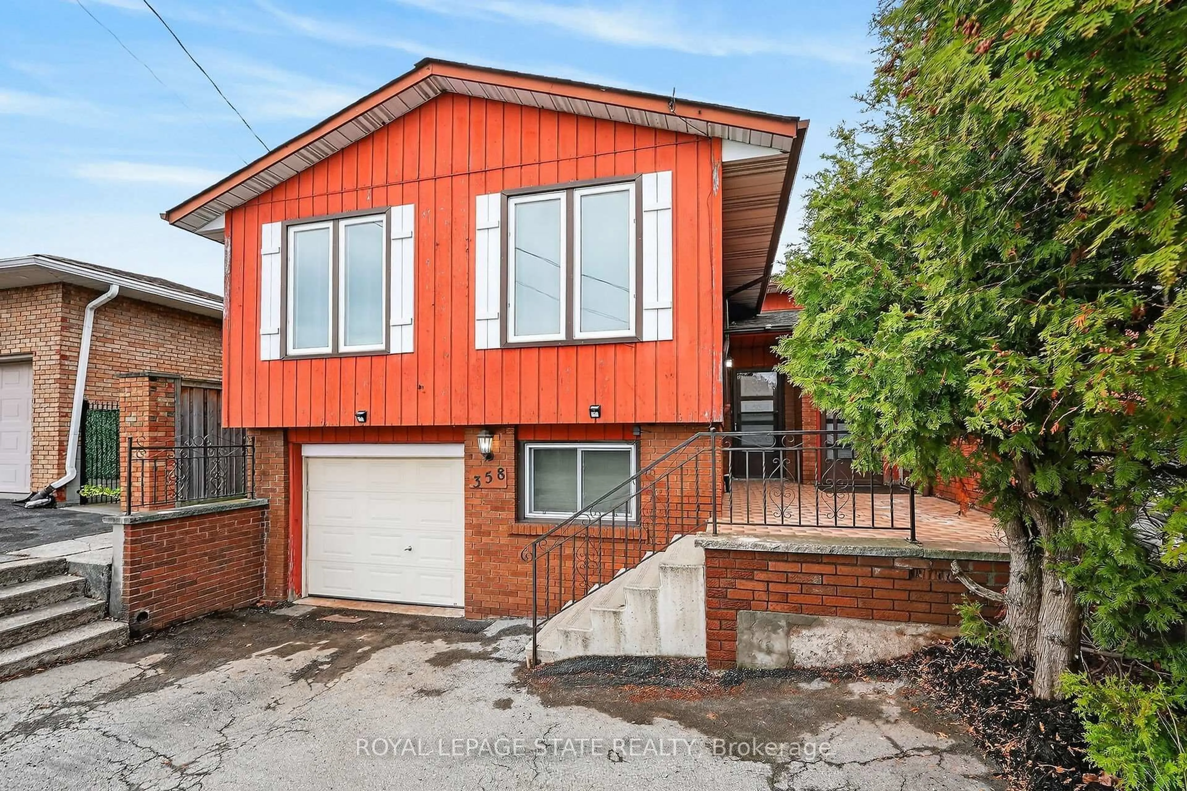 Home with brick exterior material, street for 358 Federal St, Hamilton Ontario L8E 2B5