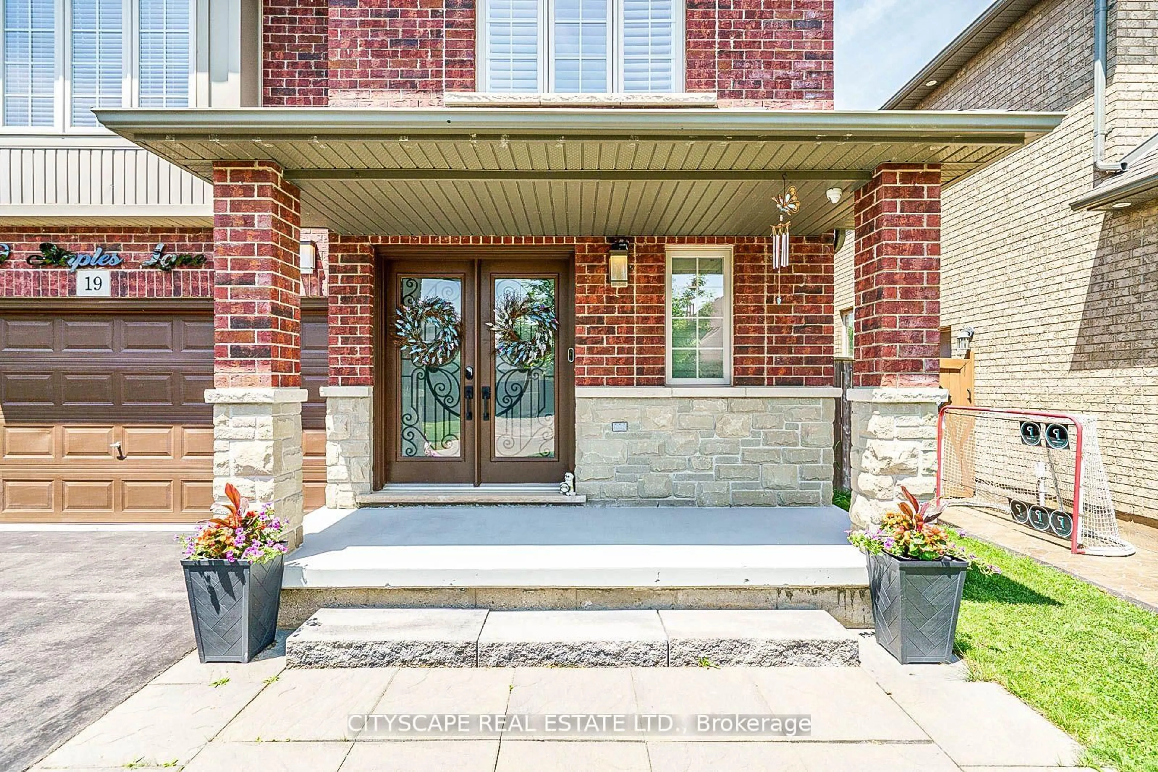 Unknown for 19 Staples Lane, Hamilton Ontario L0R 1C0