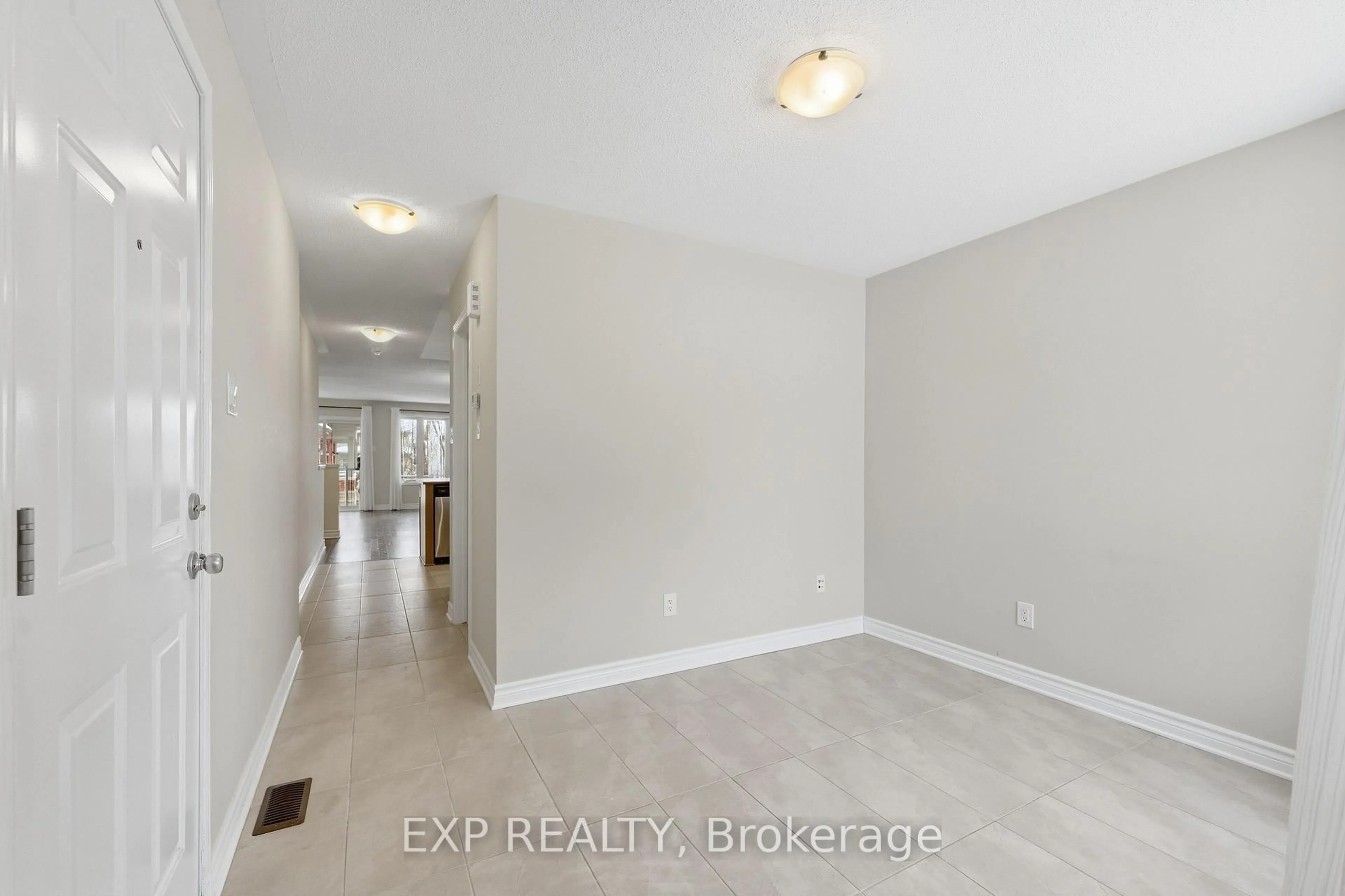 Unknown for 634 Danaca Private, Ottawa Ontario K1K 2V7