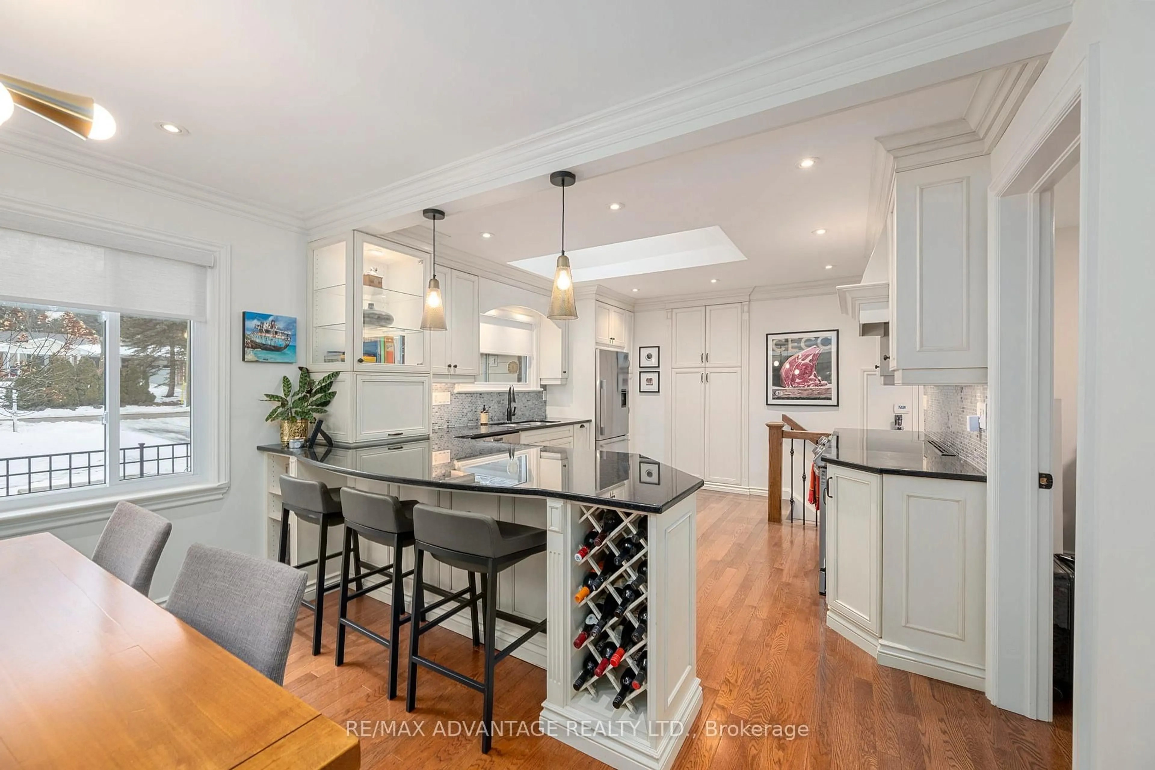 Open concept kitchen, unknown for 832 Sunninghill Ave, London North Ontario N6H 3L9