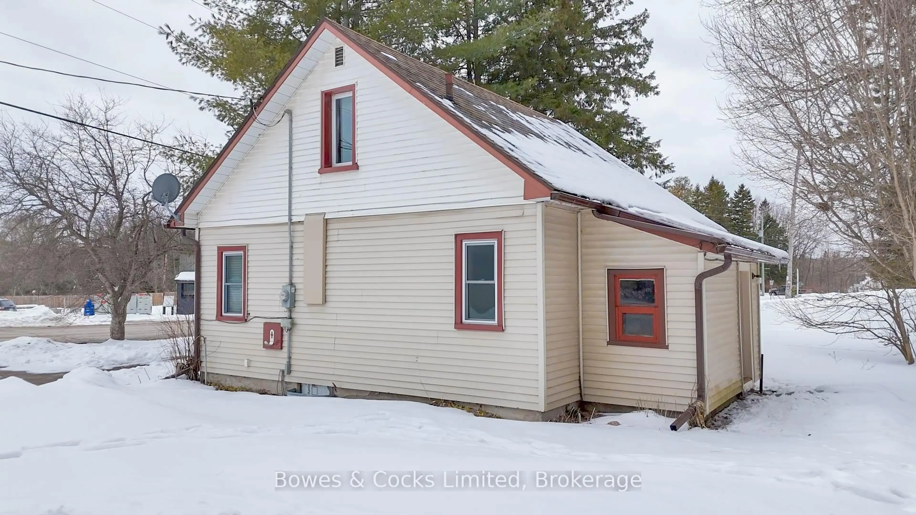 Unknown for 4014 Highway 620, Coe Hill Ontario K0L 1P0