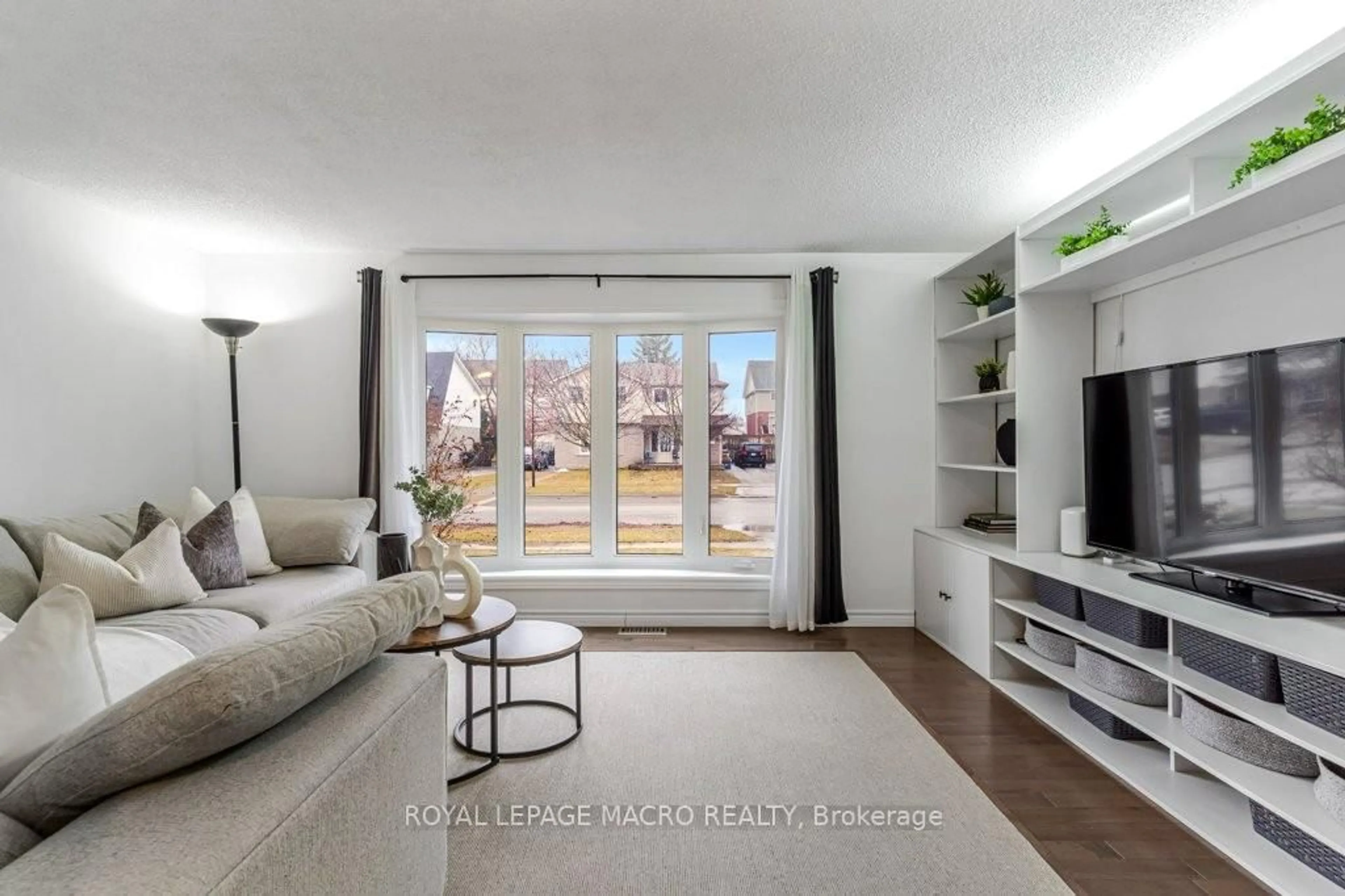 Living room with furniture, unknown for 872 Elgin St, Waterloo Ontario N1R 8C2