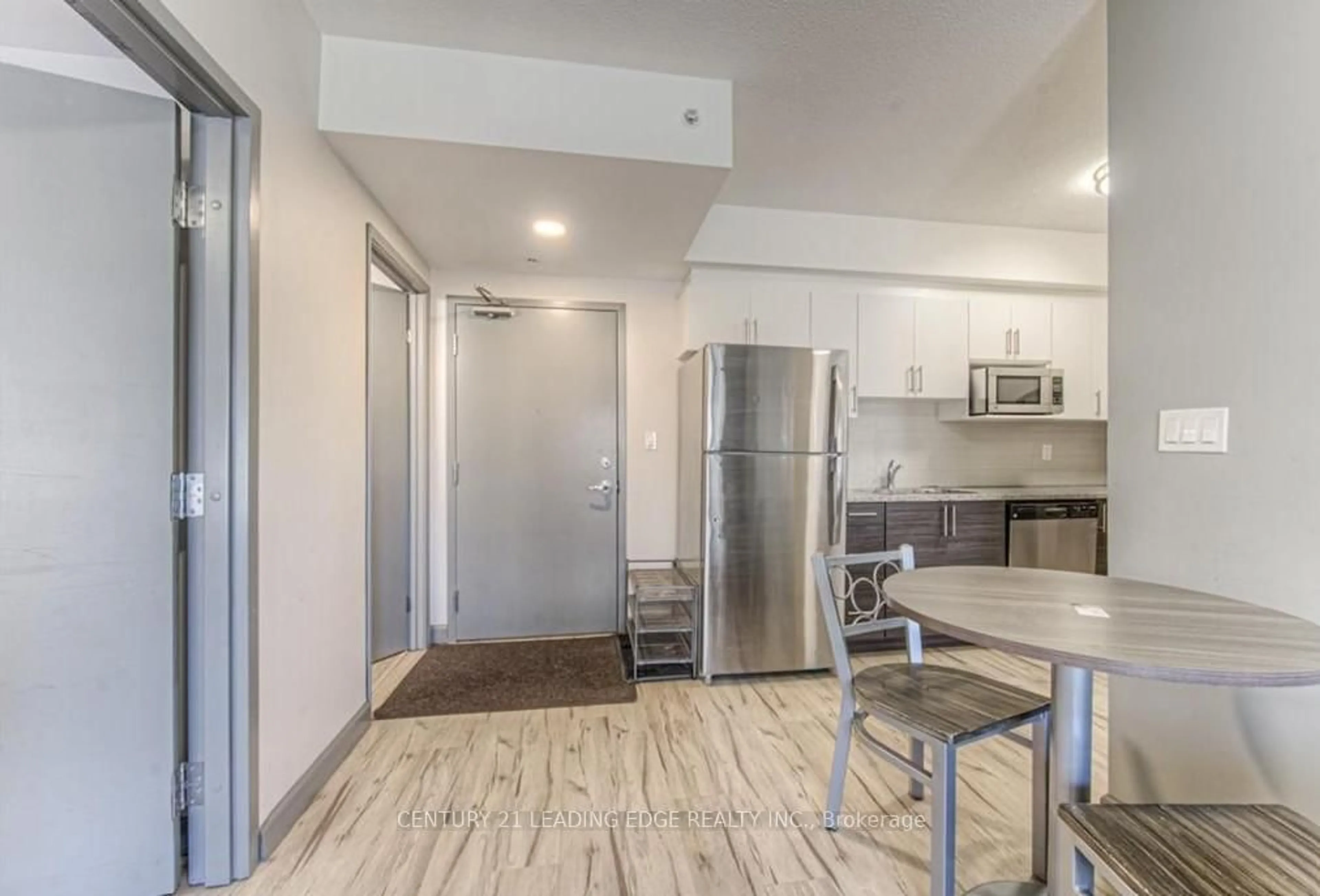 Open concept kitchen, unknown for 258A Sunview St #126, Waterloo Ontario N2L 0H6