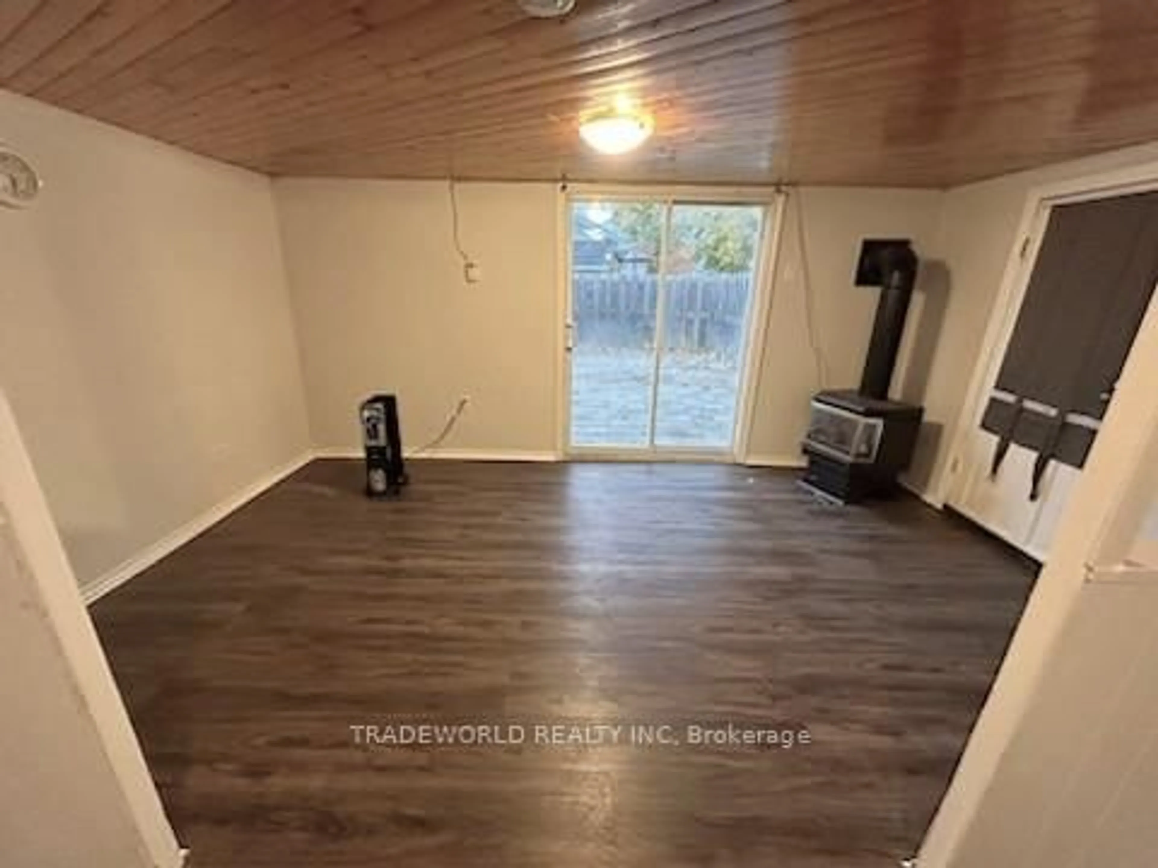 A pic of a room for 137 King St, Kawartha Lakes Ontario K9V 1E2