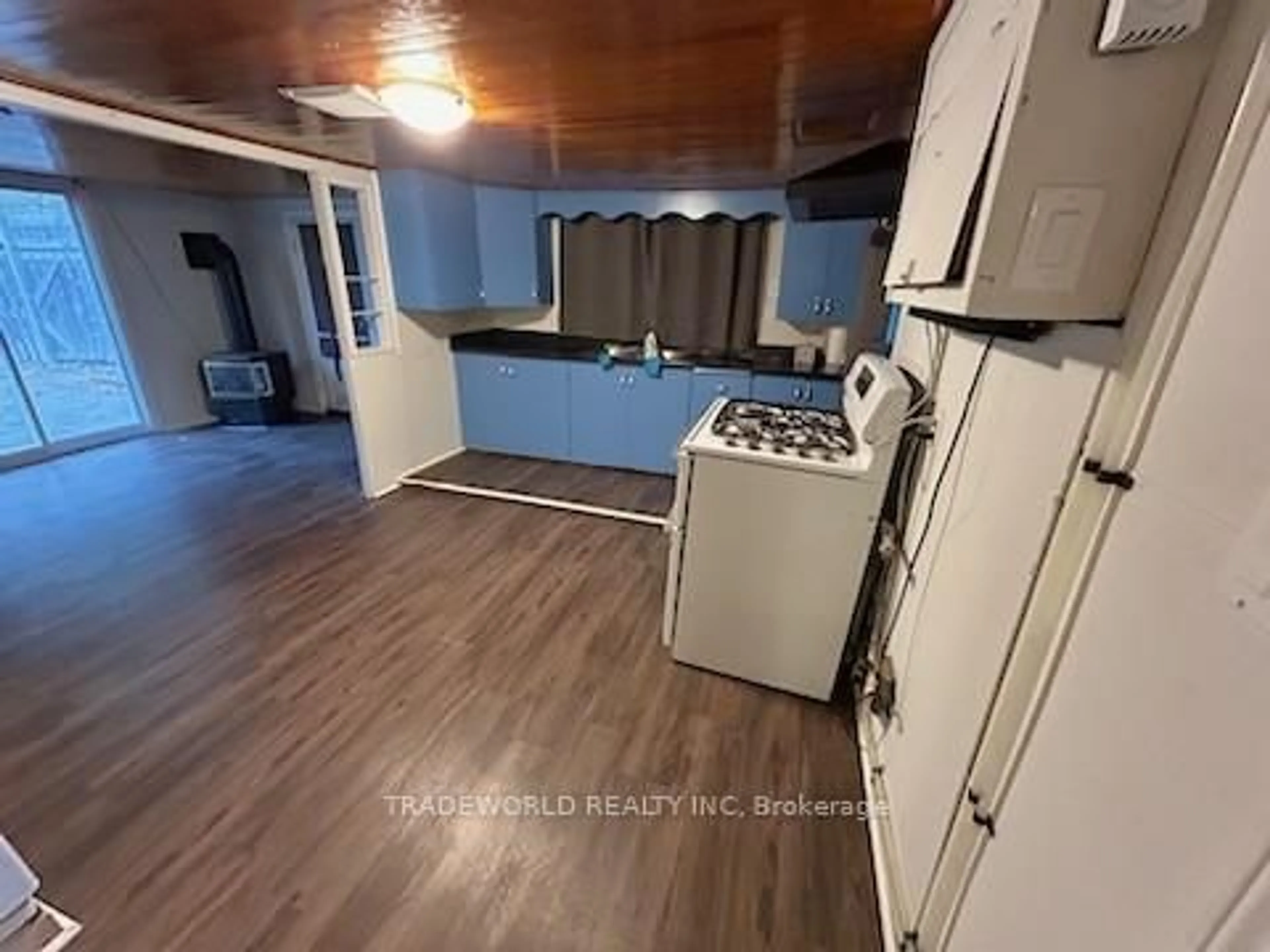 Unknown for 137 King St, Kawartha Lakes Ontario K9V 1E2