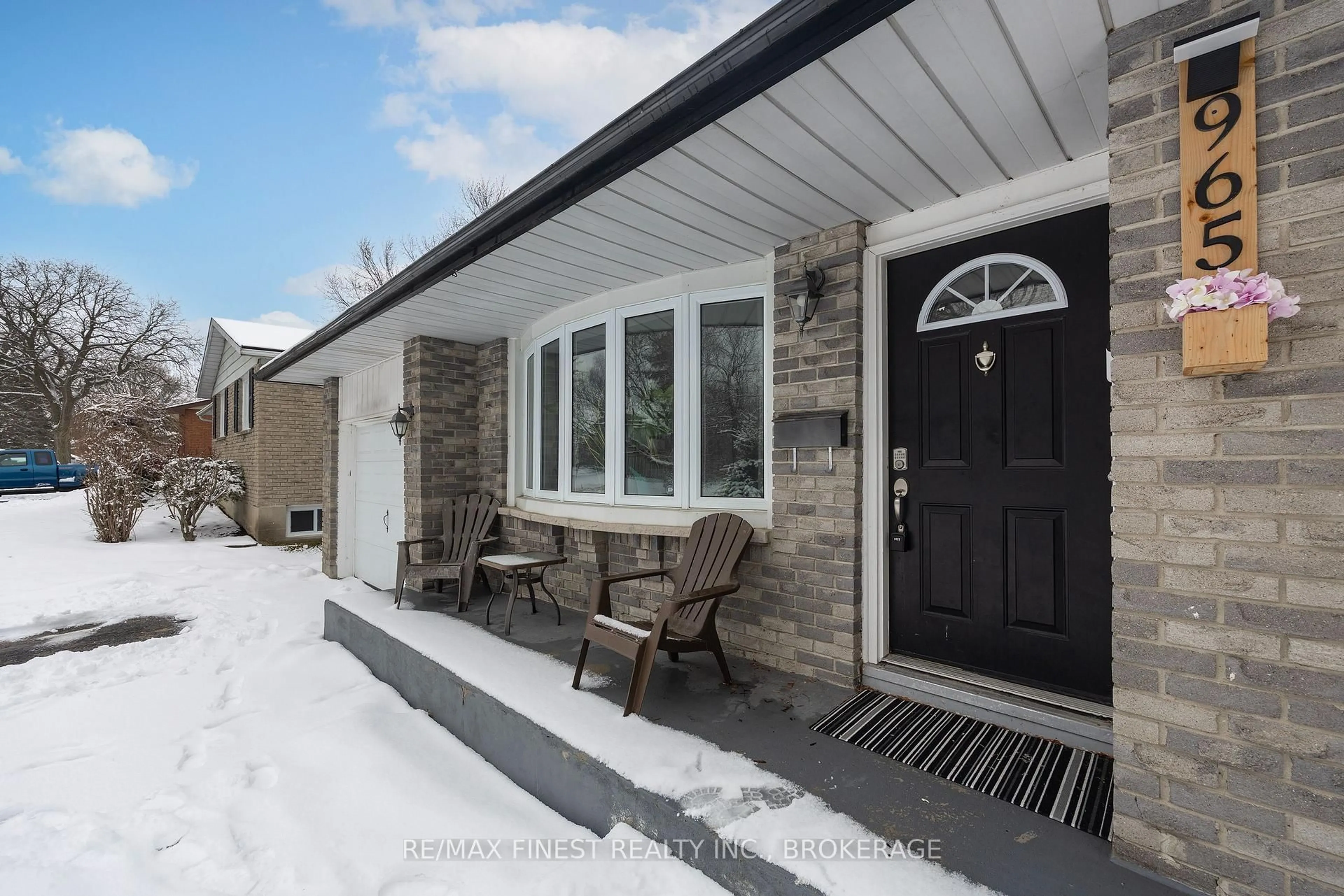 Unknown for 965 Lincoln Dr, Kingston Ontario K7M 4Z3