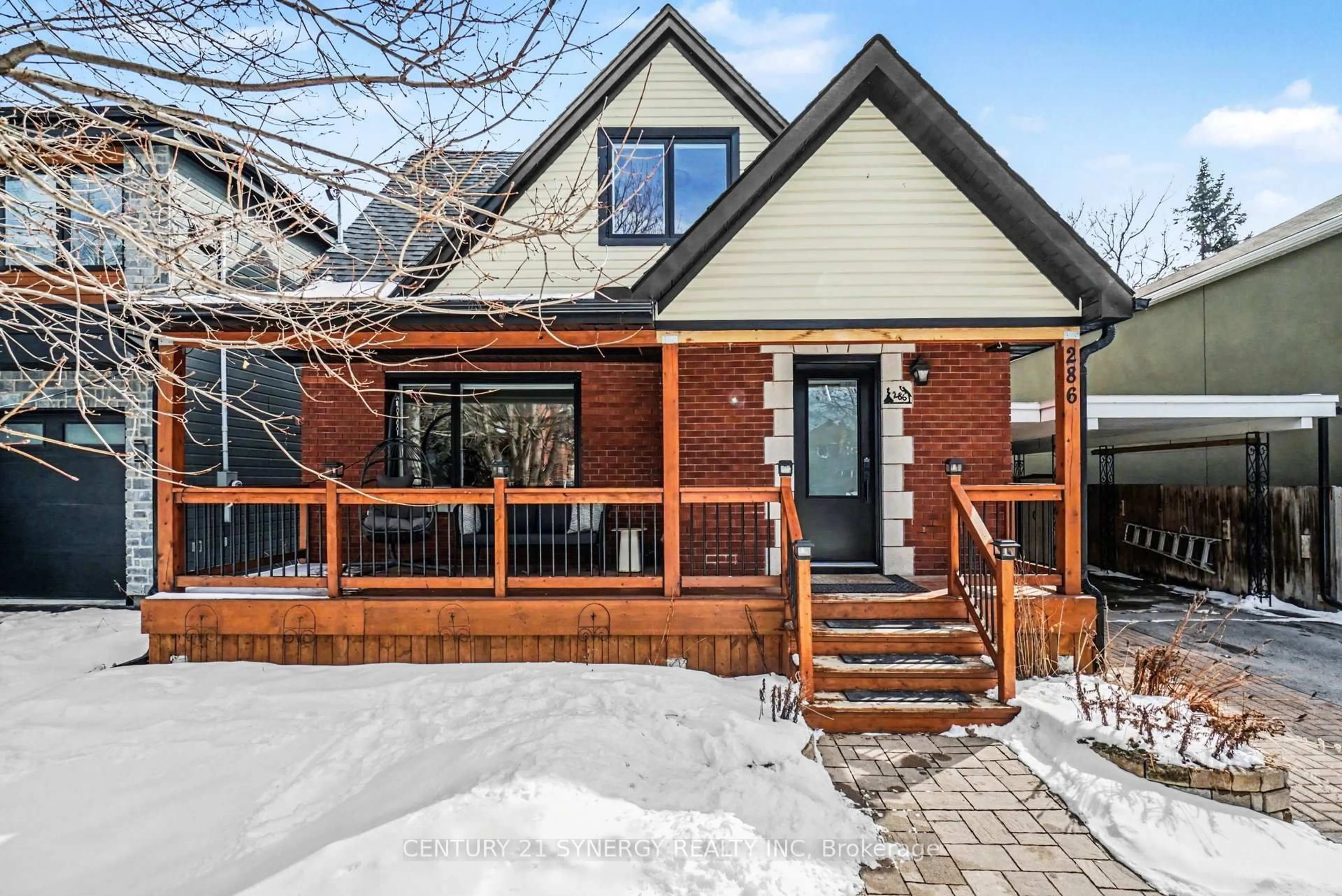 Home with brick exterior material, street for 286 Westhill Ave, Ottawa Ontario K1Z 7H6