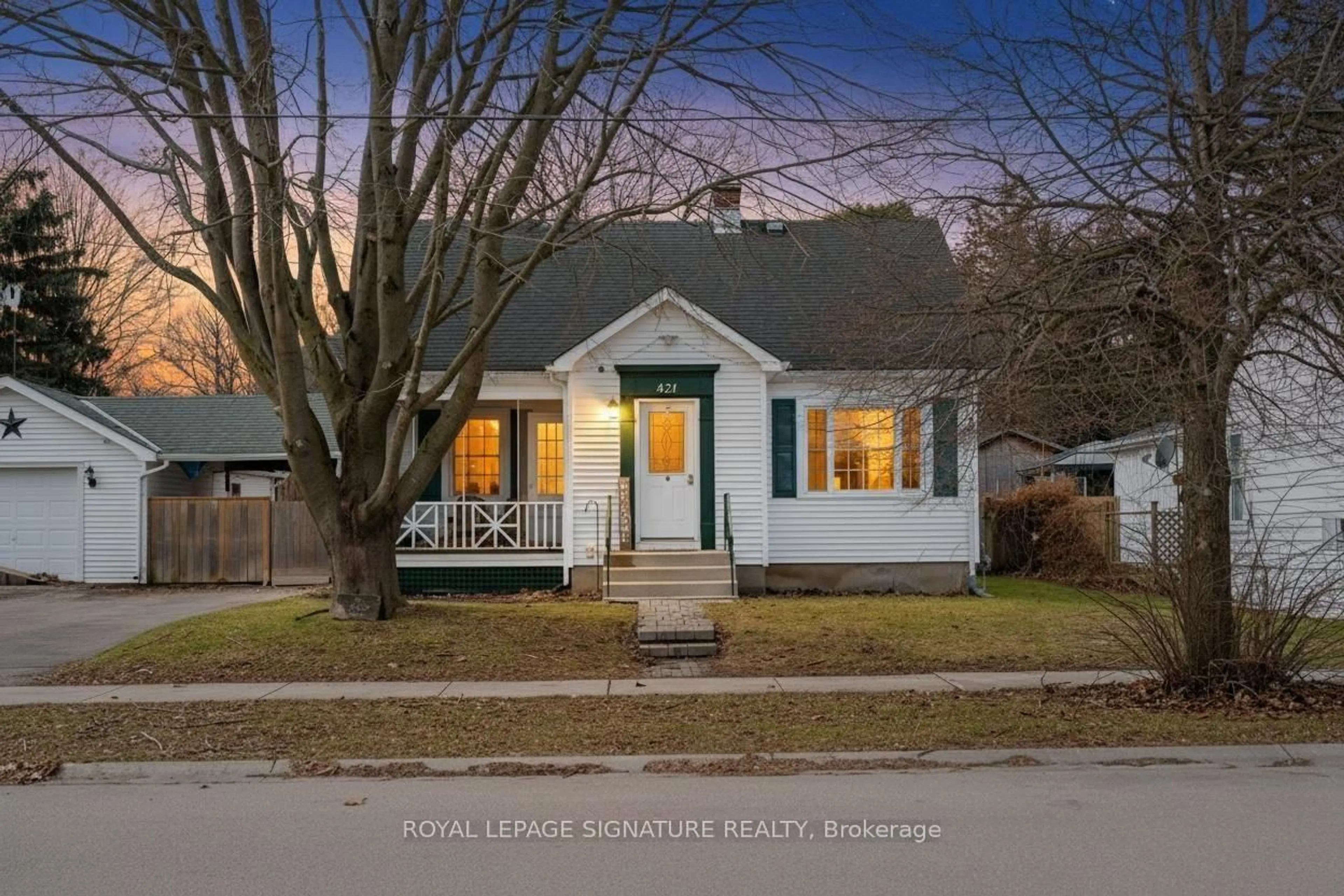 Home with vinyl exterior material, street for 421 St Andrew St, Norfolk Ontario N0A 1N0