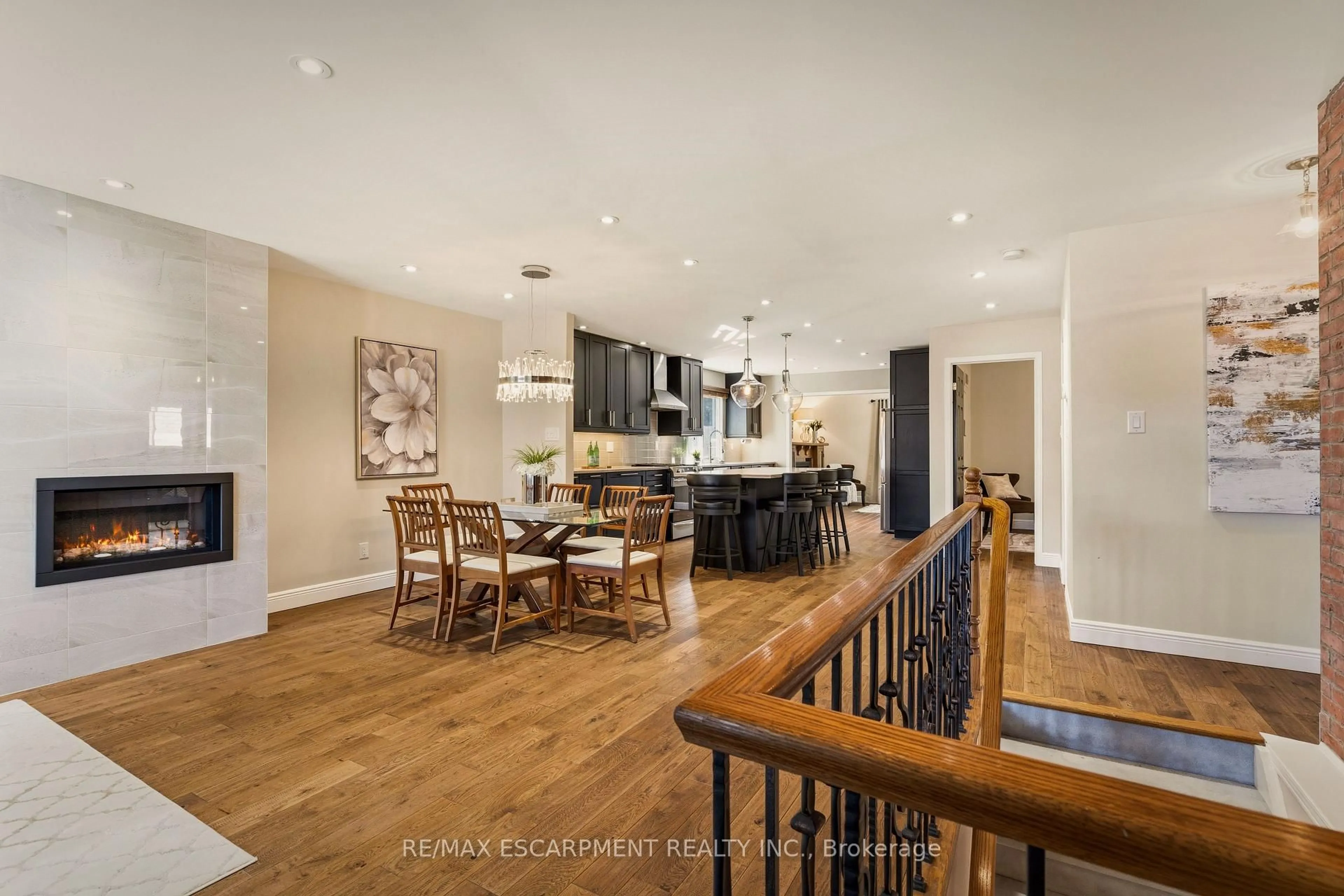 Open concept kitchen, unknown for 25 Linington Tr, Hamilton Ontario L9H 7A3