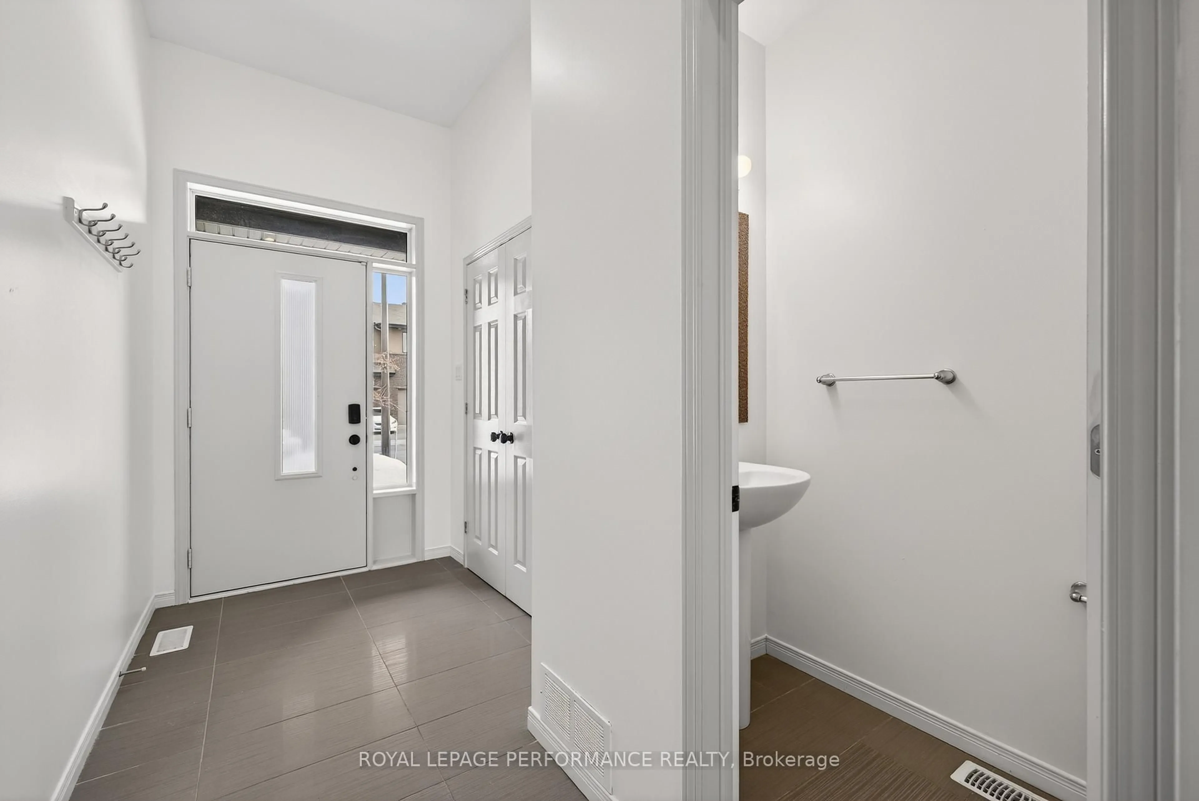 Indoor entryway for 345 Nonius St, Ottawa Ontario K2V 0E1