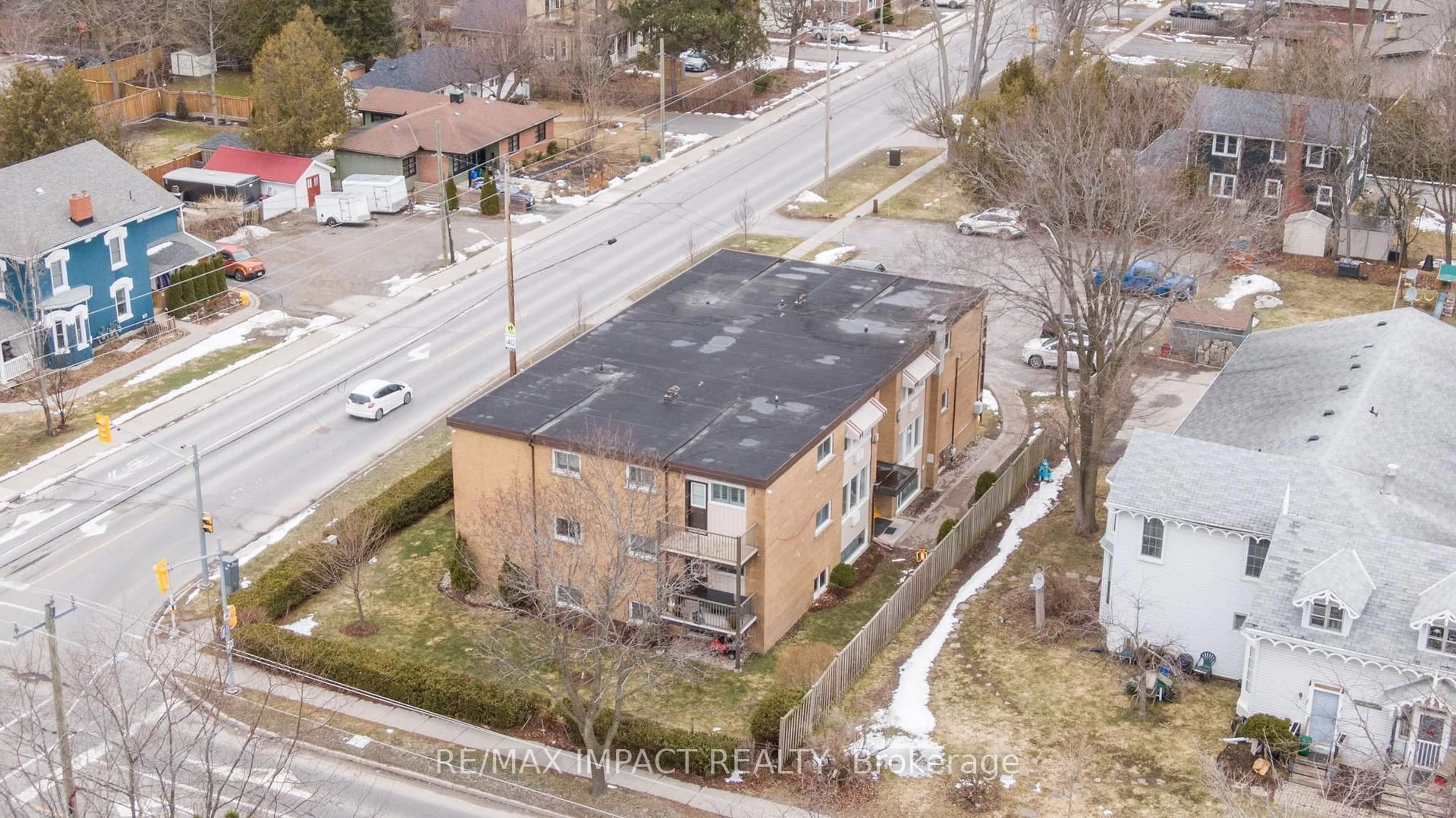 A pic from outside/outdoor area/front of a property/back of a property/a pic from drone, building for 242 D'arcy St #11, Cobourg Ontario K9A 4A3
