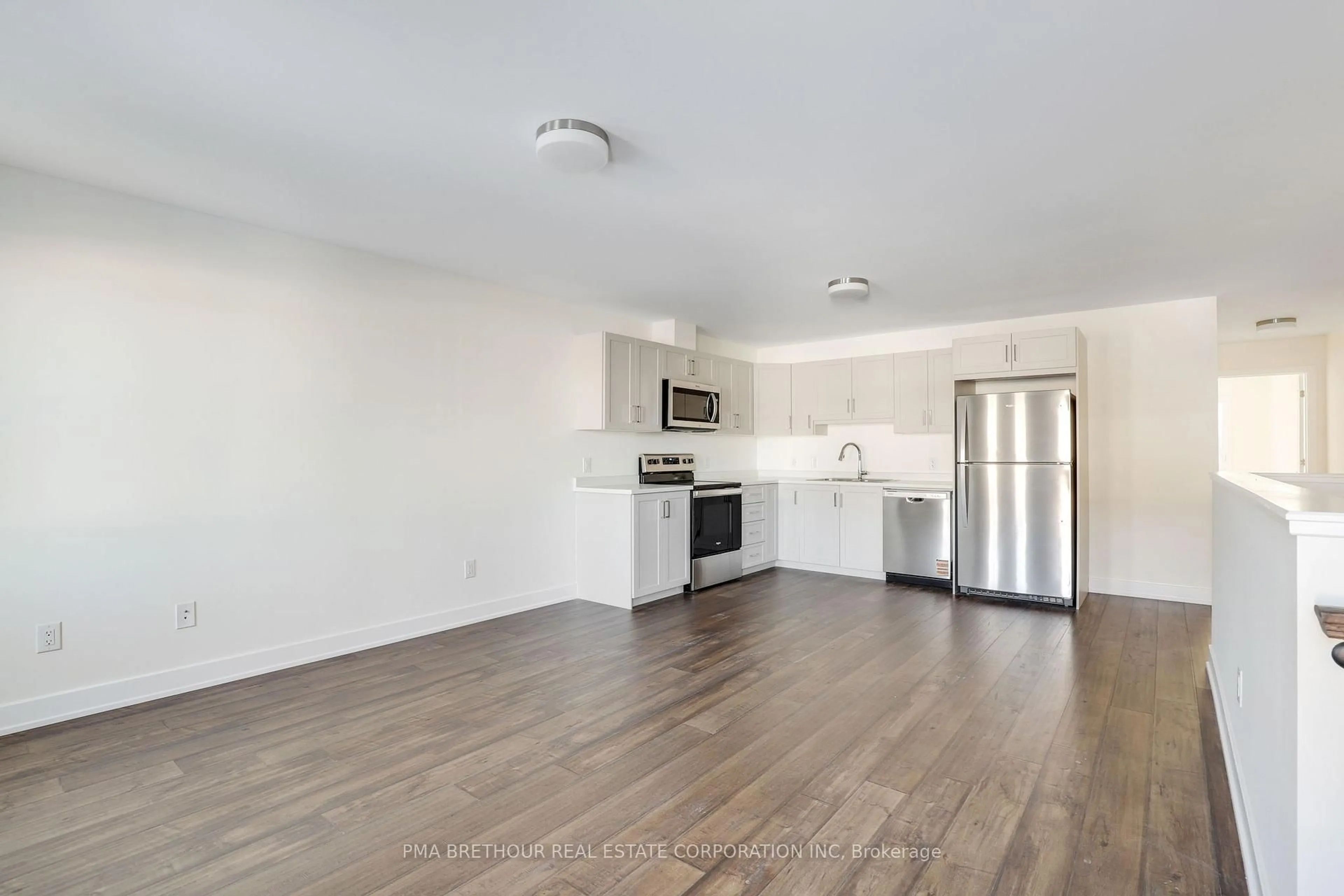 Open concept kitchen, unknown for 144 Doctor Agnes Craine Dr, Smiths Falls Ontario K7A 0A5