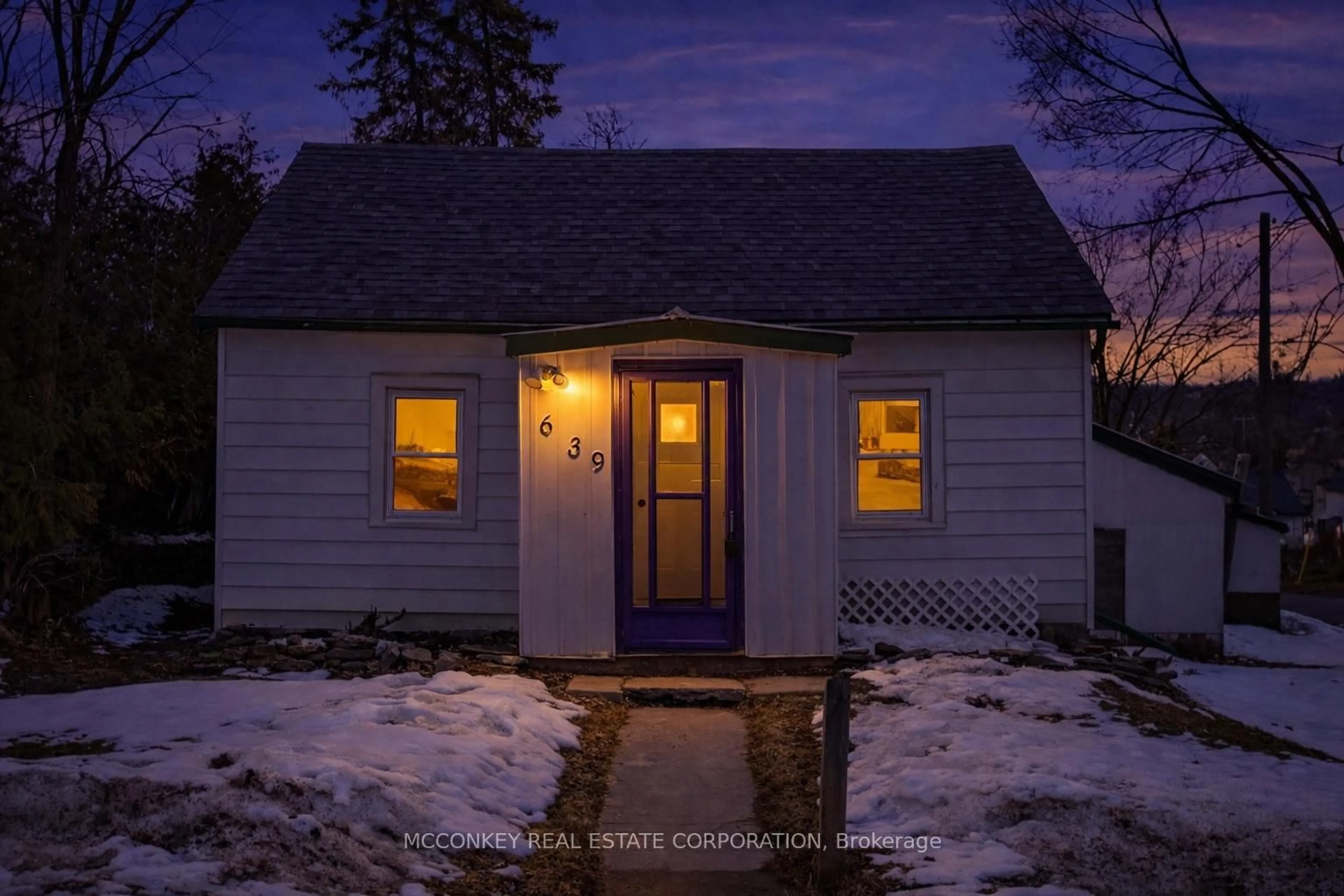 Unknown for 639 Rubidge St, Peterborough Ontario K9H 4E9