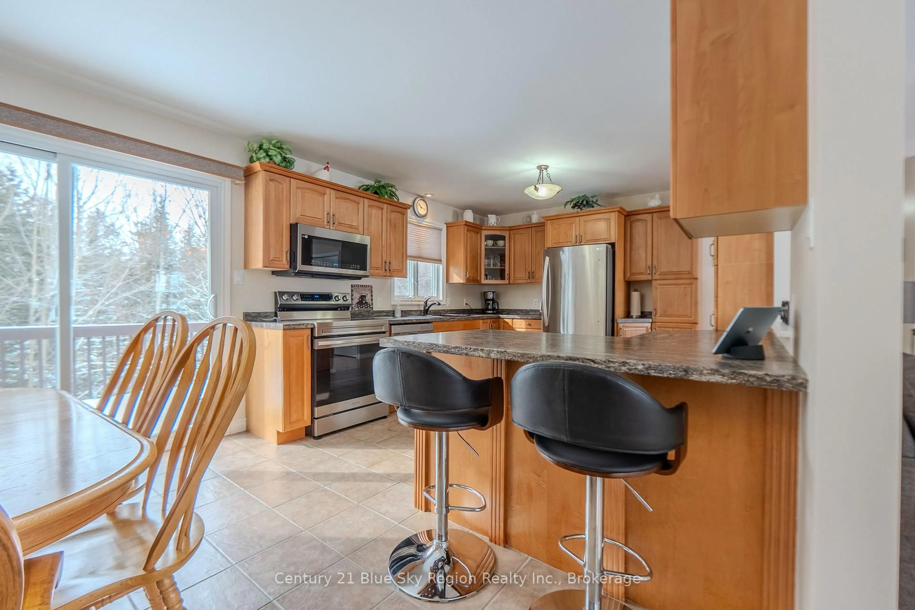 Open concept kitchen, ceramic/tile floor for 165 Carmichael Dr, North Bay Ontario P1B 8G2