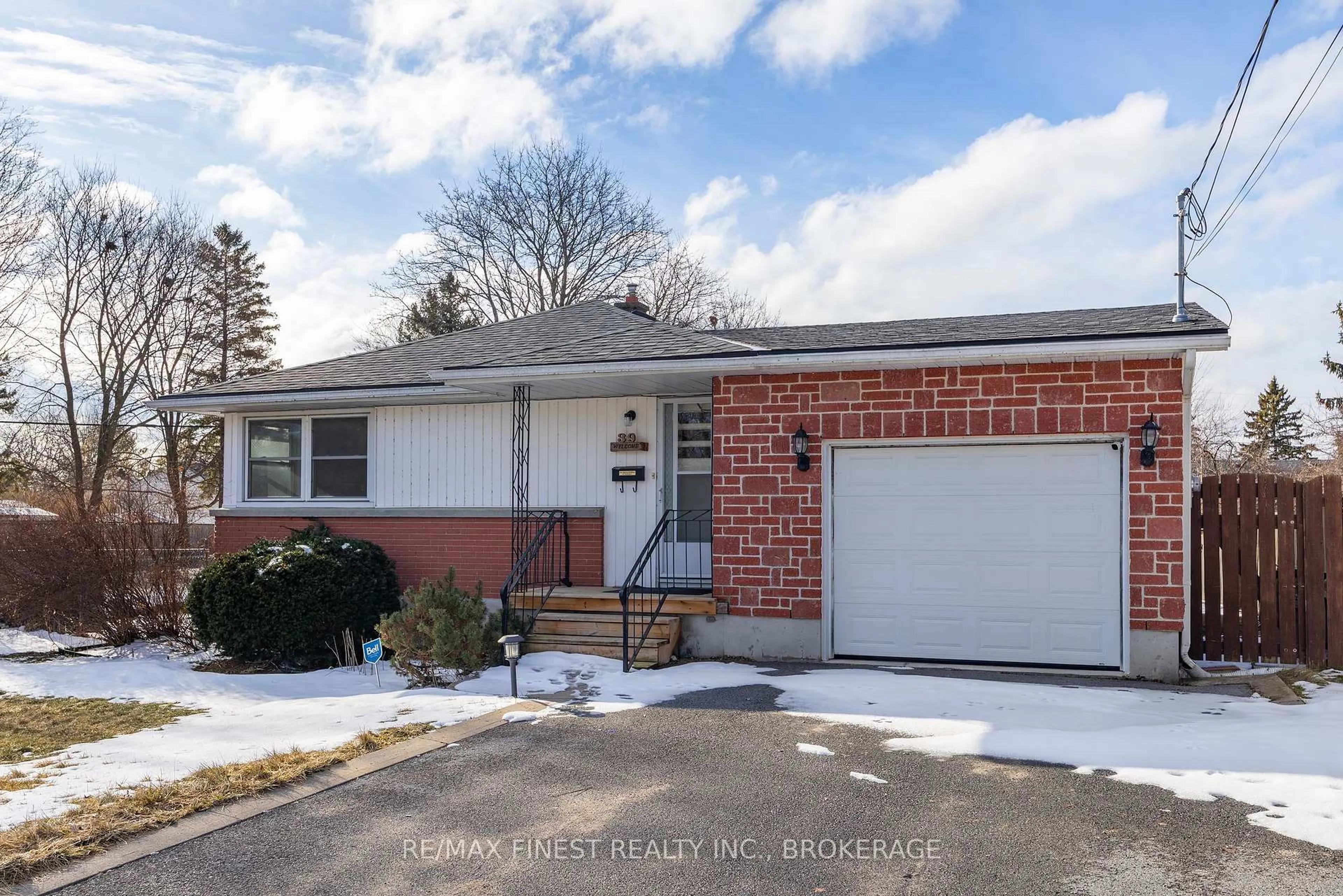 Home with brick exterior material, street for 39 Lennox St, Kingston Ontario K7M 4S3
