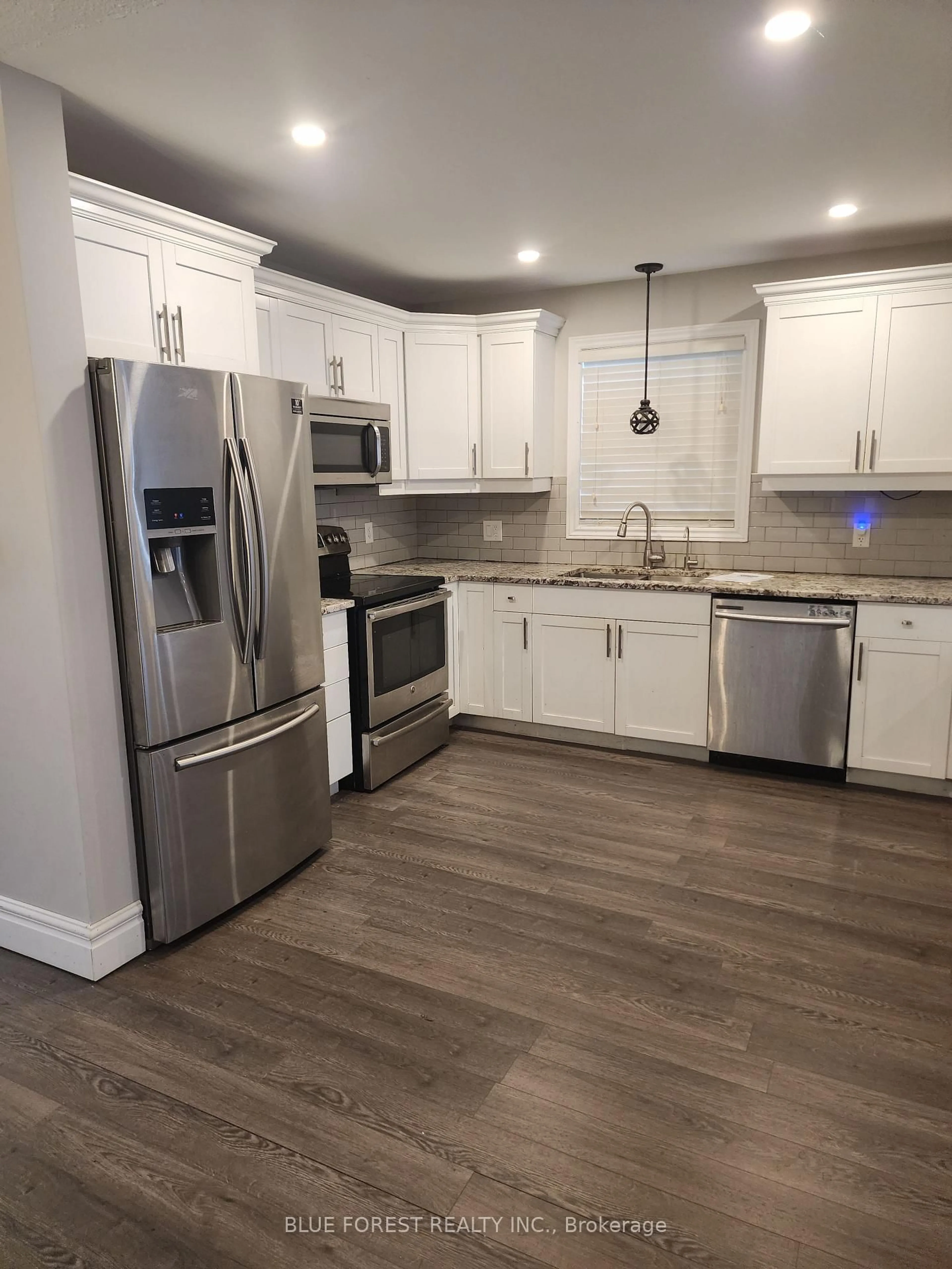 Open concept kitchen, unknown for 3197 Meadowgate Blvd, London South Ontario N6M 0B7