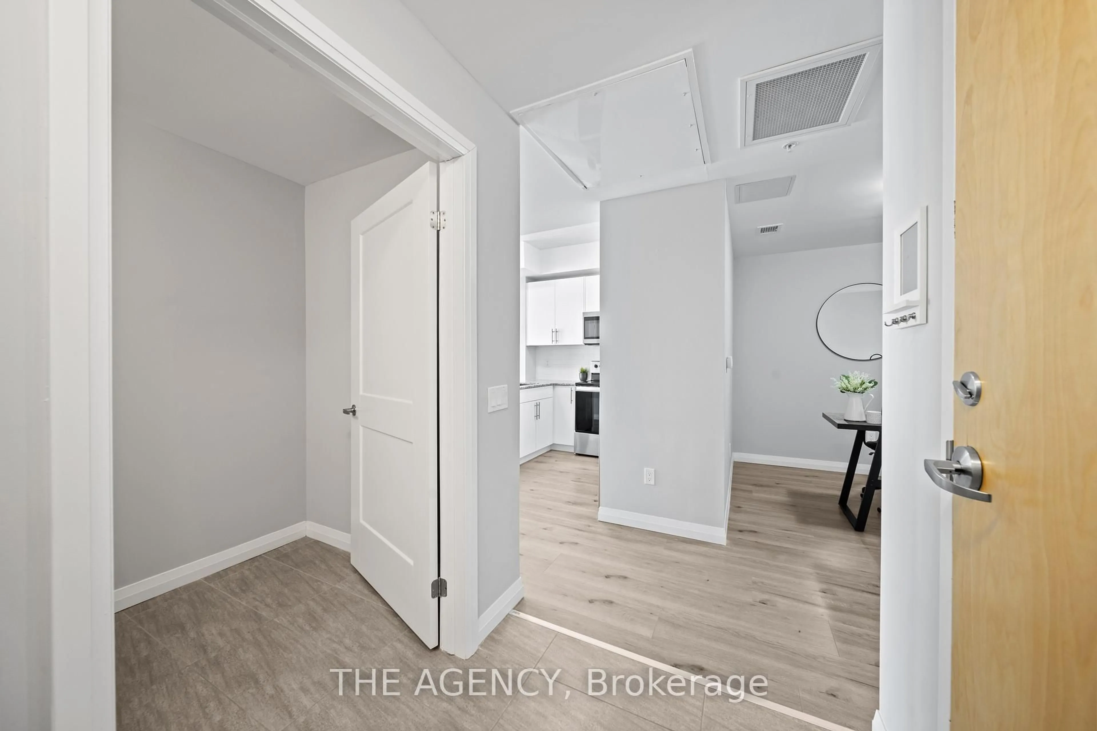 A pic of a room for 60 Charles St #2712, Kitchener Ontario N2G 0C9