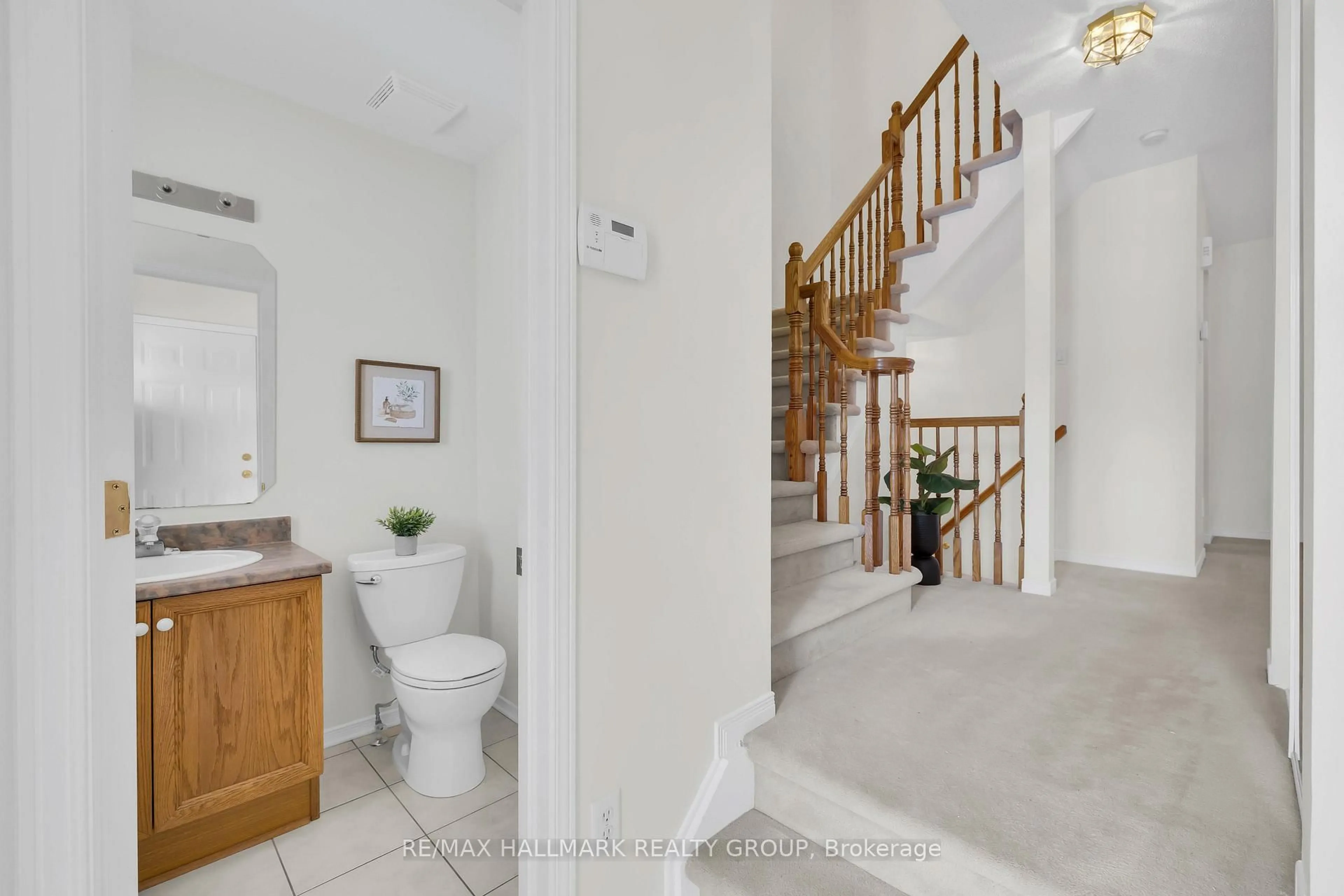 Unknown for 40 Goldridge Dr, Ottawa Ontario K2T 1E5