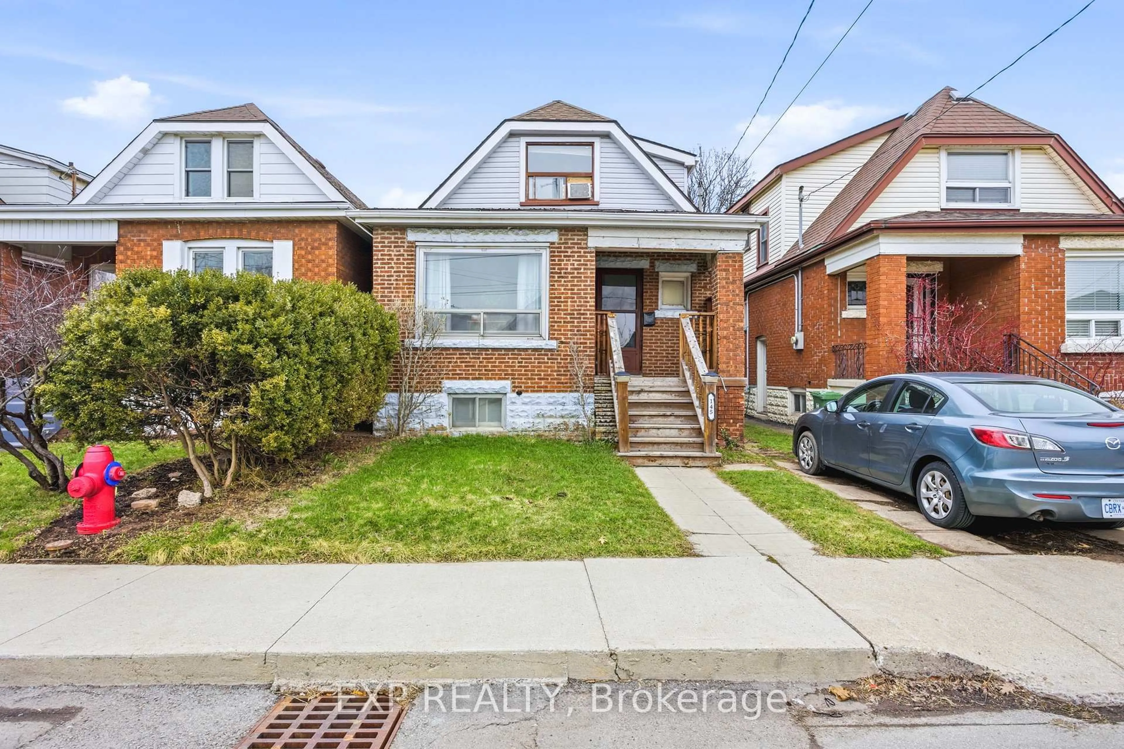 Home with brick exterior material, street for 145 Albany Ave, Hamilton Ontario L8H 2H7