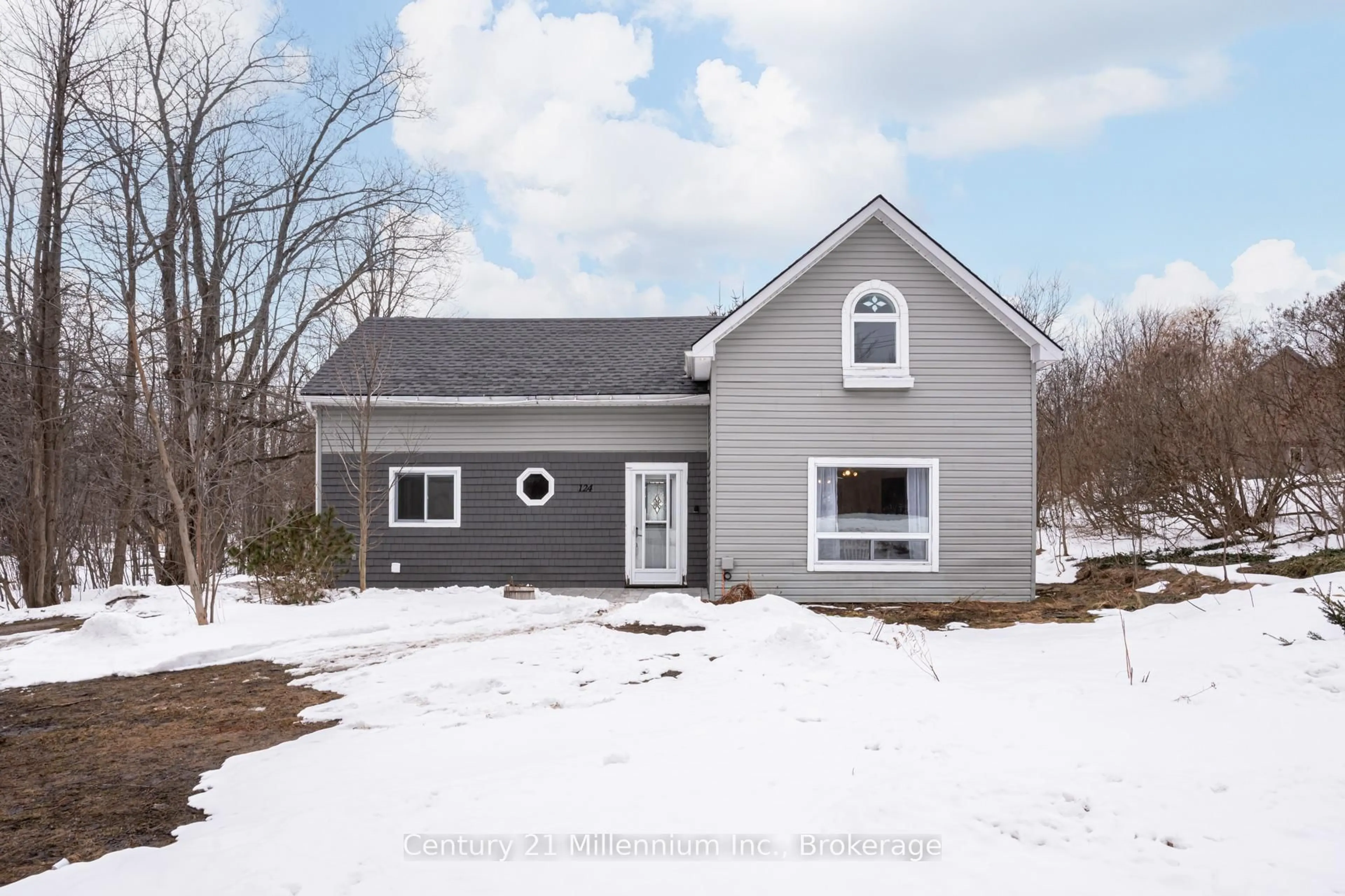 Home with vinyl exterior material, street for 124 MAIN St, Northern Bruce Peninsula Ontario N0H 1W0