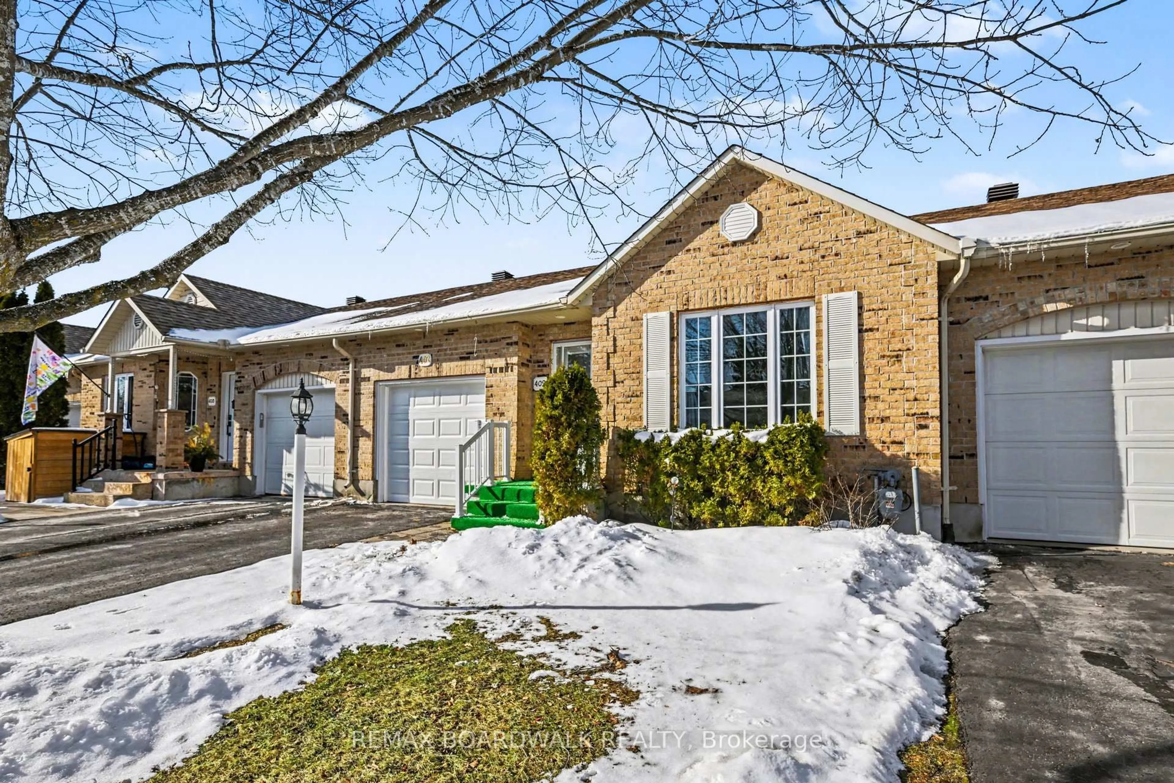 Home with brick exterior material, street for 402 Flora St, Carleton Place Ontario K7C 3M9